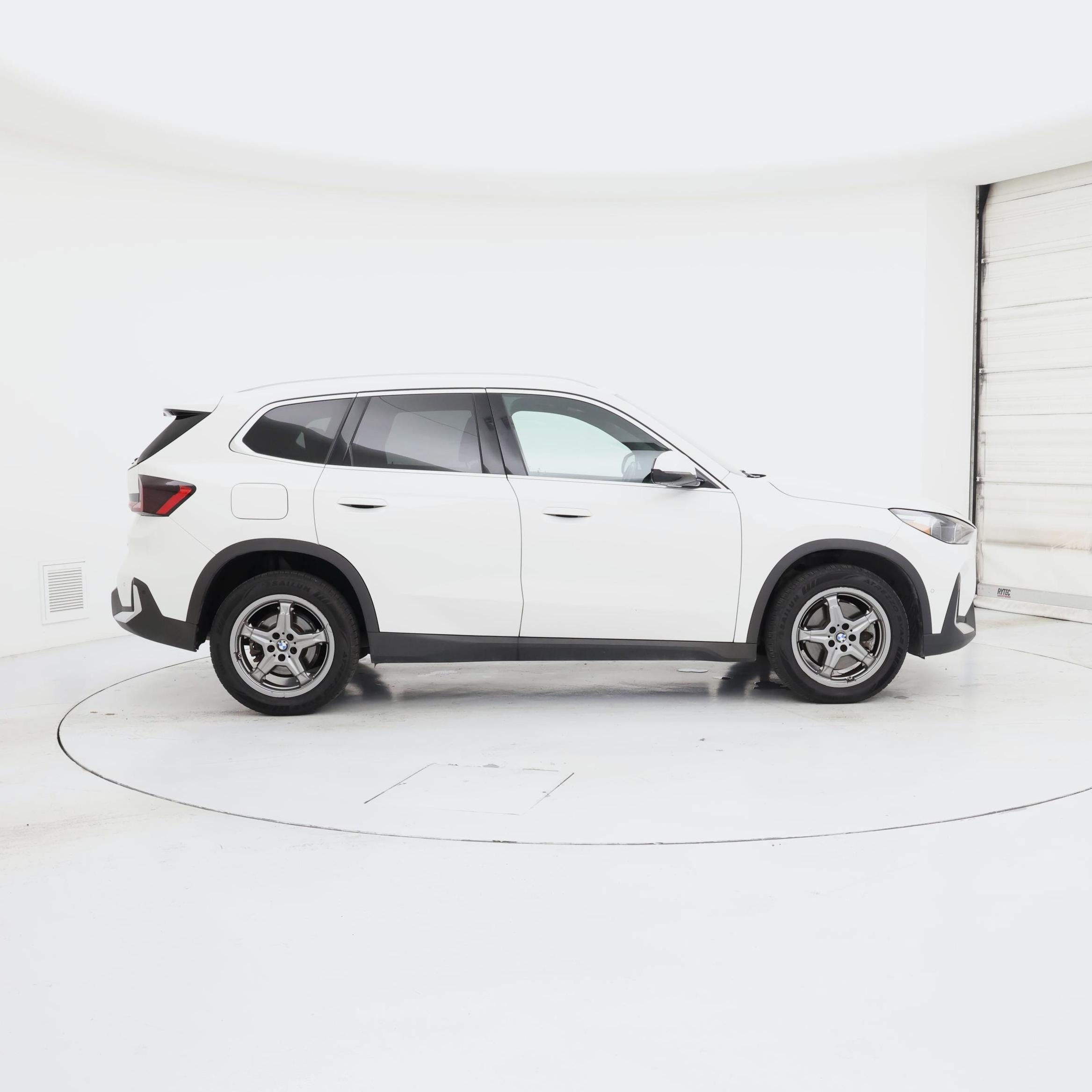 Thumbnail: 2023 BMW X1 - 7