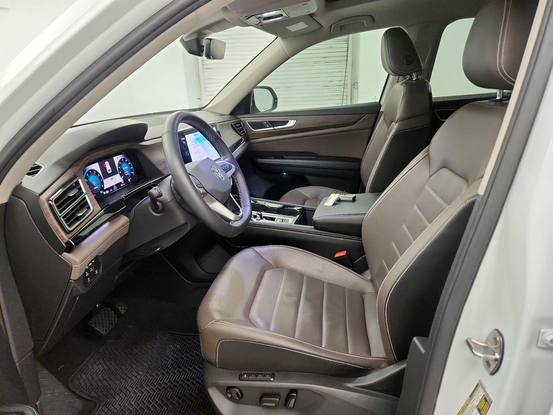 Thumbnail: 2024 Volkswagen Atlas - 9