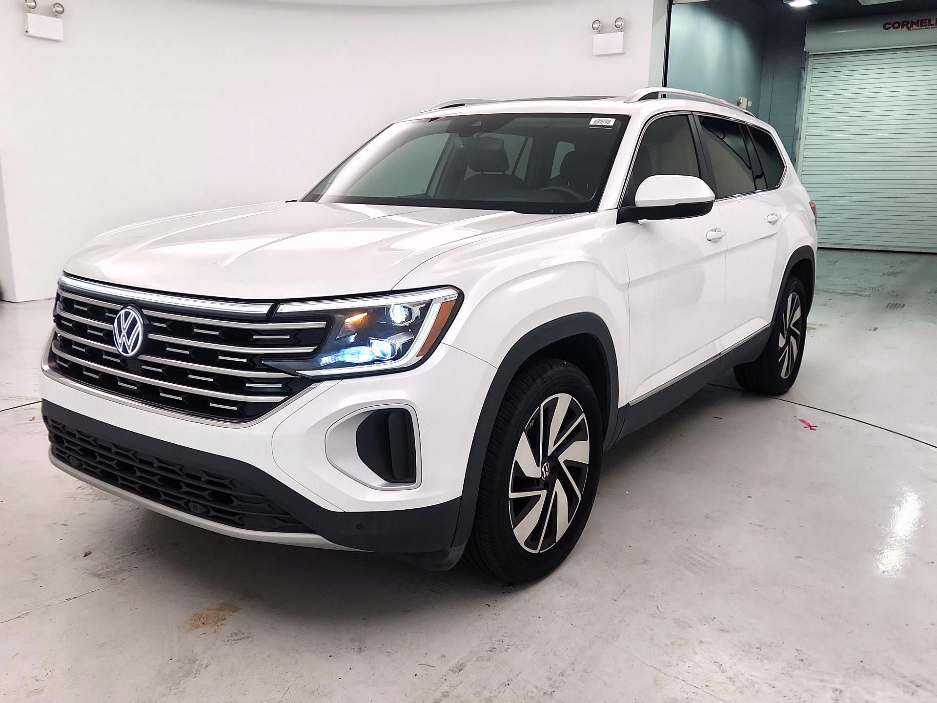 Thumbnail: 2024 Volkswagen Atlas - 3