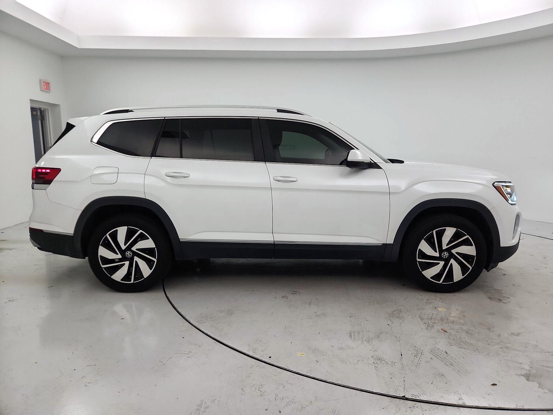 Thumbnail: 2024 Volkswagen Atlas - 4