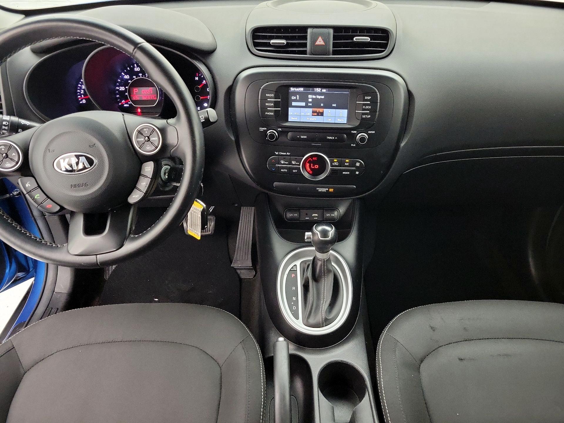 Thumbnail: 2017 Kia Soul - 9