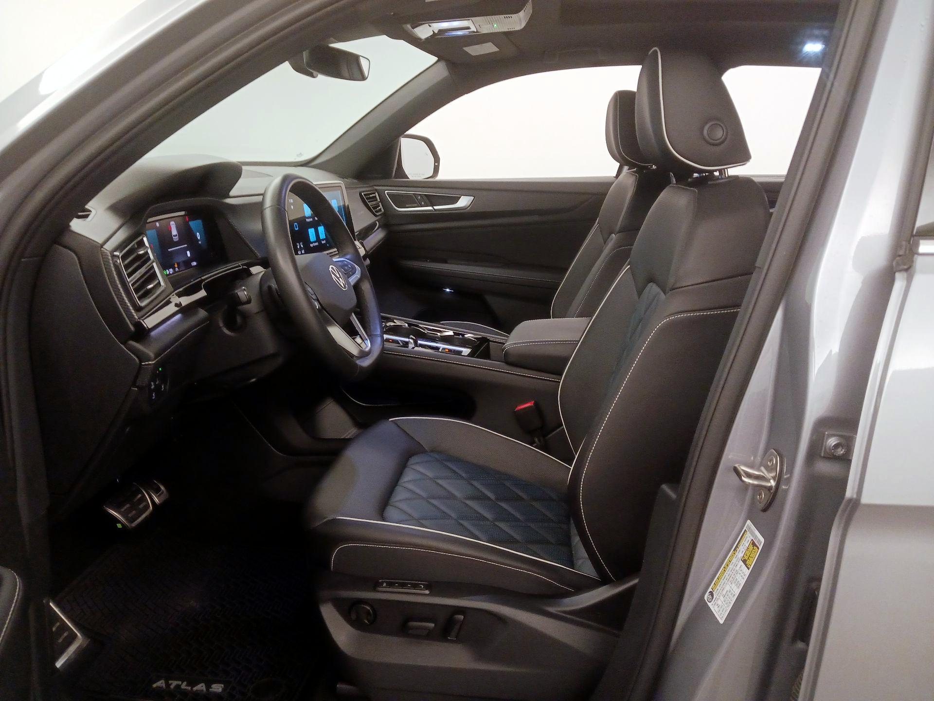 Thumbnail: 2025 Volkswagen Atlas - 11