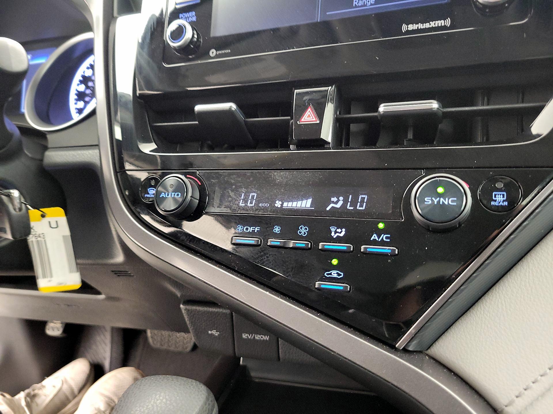 Thumbnail: 2024 Toyota Camry - 16