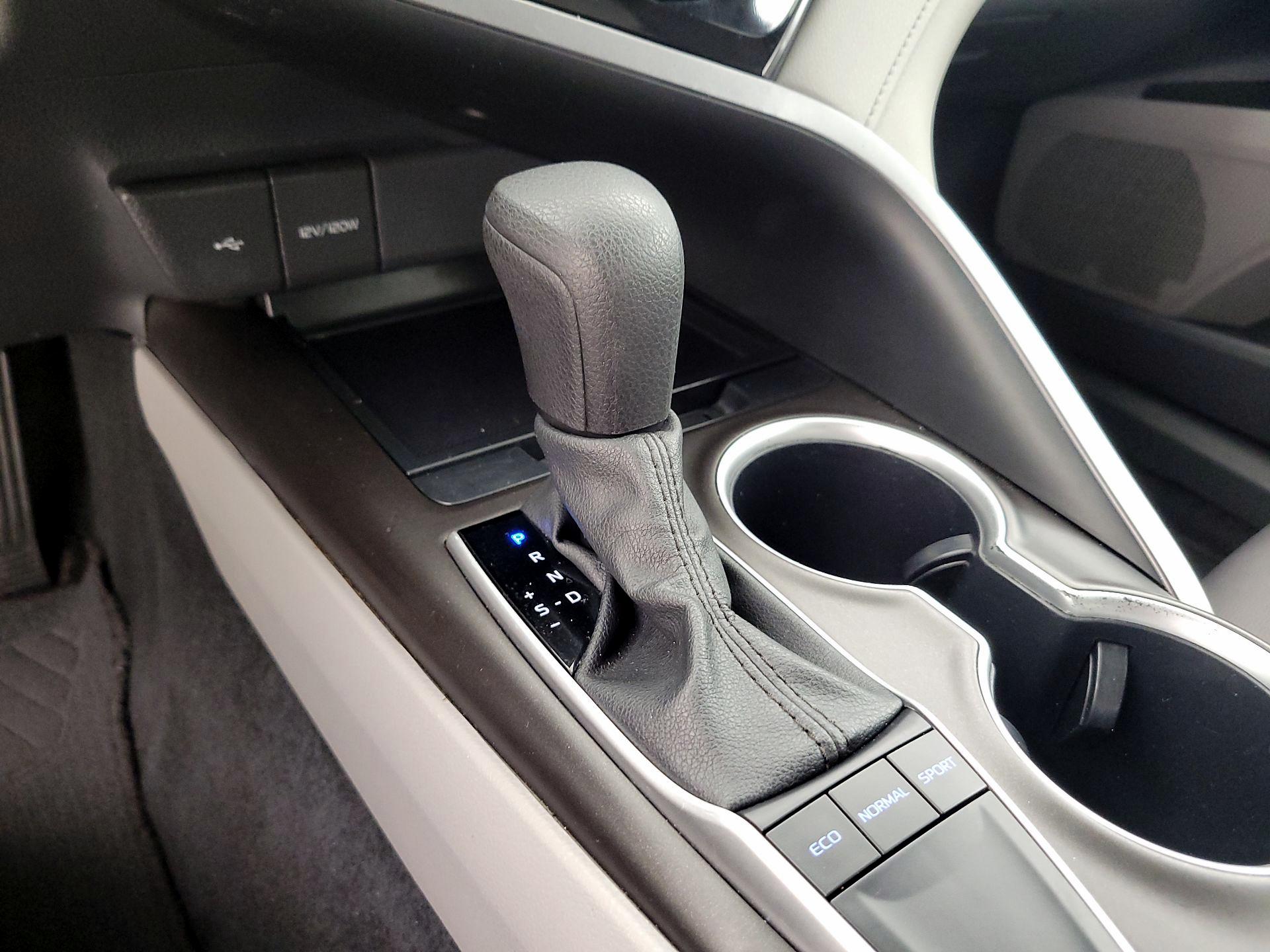 Thumbnail: 2024 Toyota Camry - 17