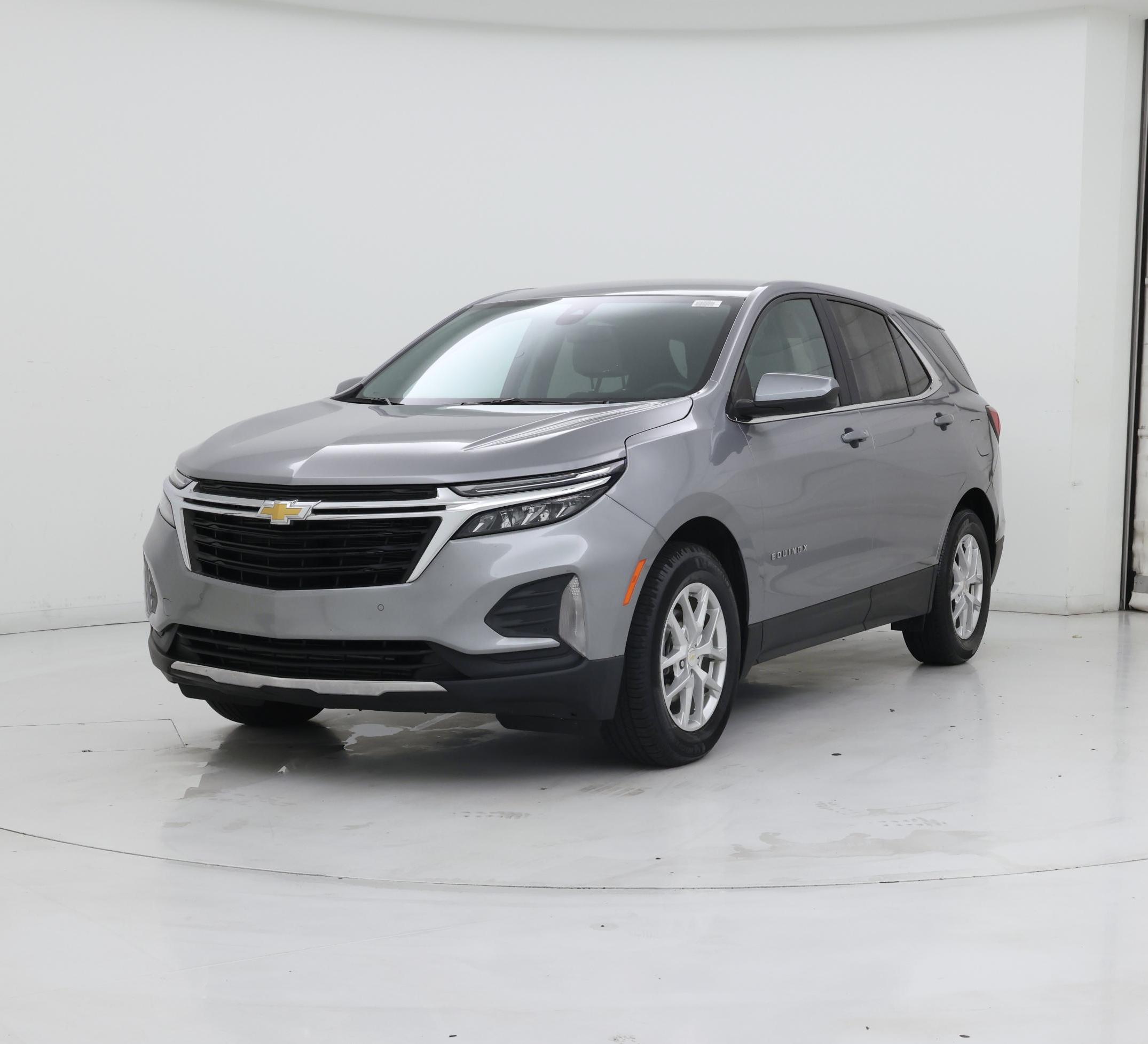 Thumbnail: 2023 Chevrolet Equinox - 4