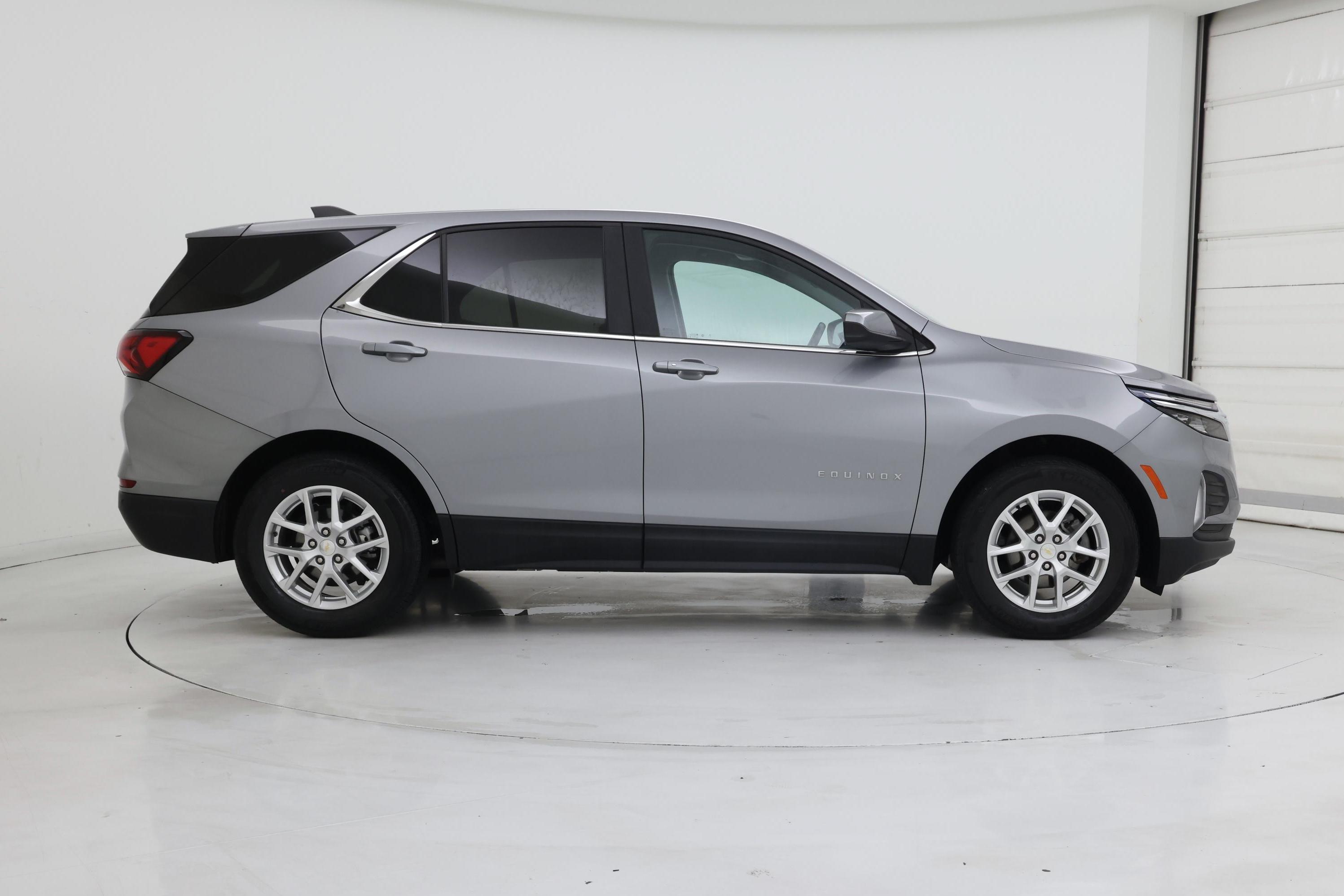 Thumbnail: 2023 Chevrolet Equinox - 7