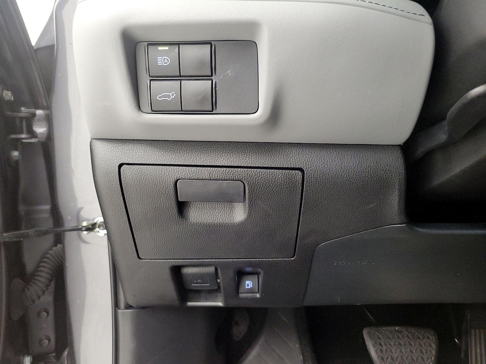 2021 Toyota Highlander XLE - Photo 14