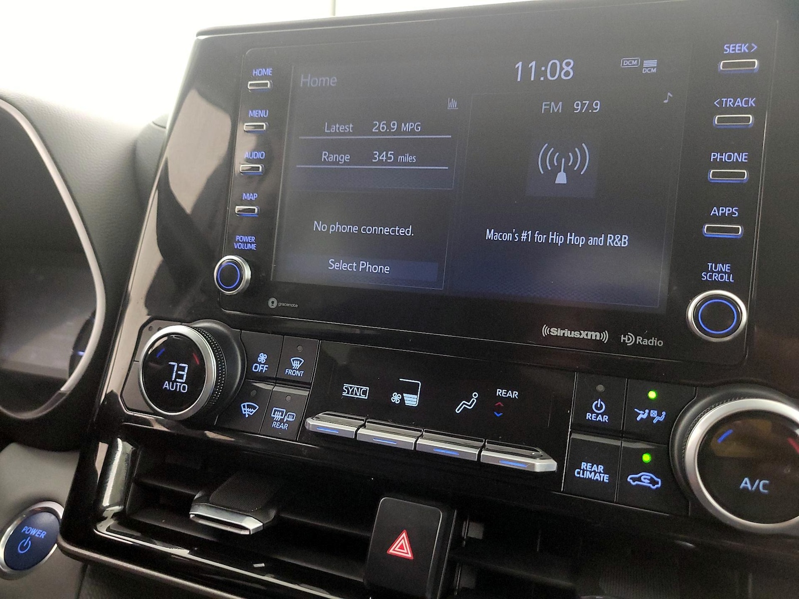 2021 Toyota Highlander XLE - Photo 16