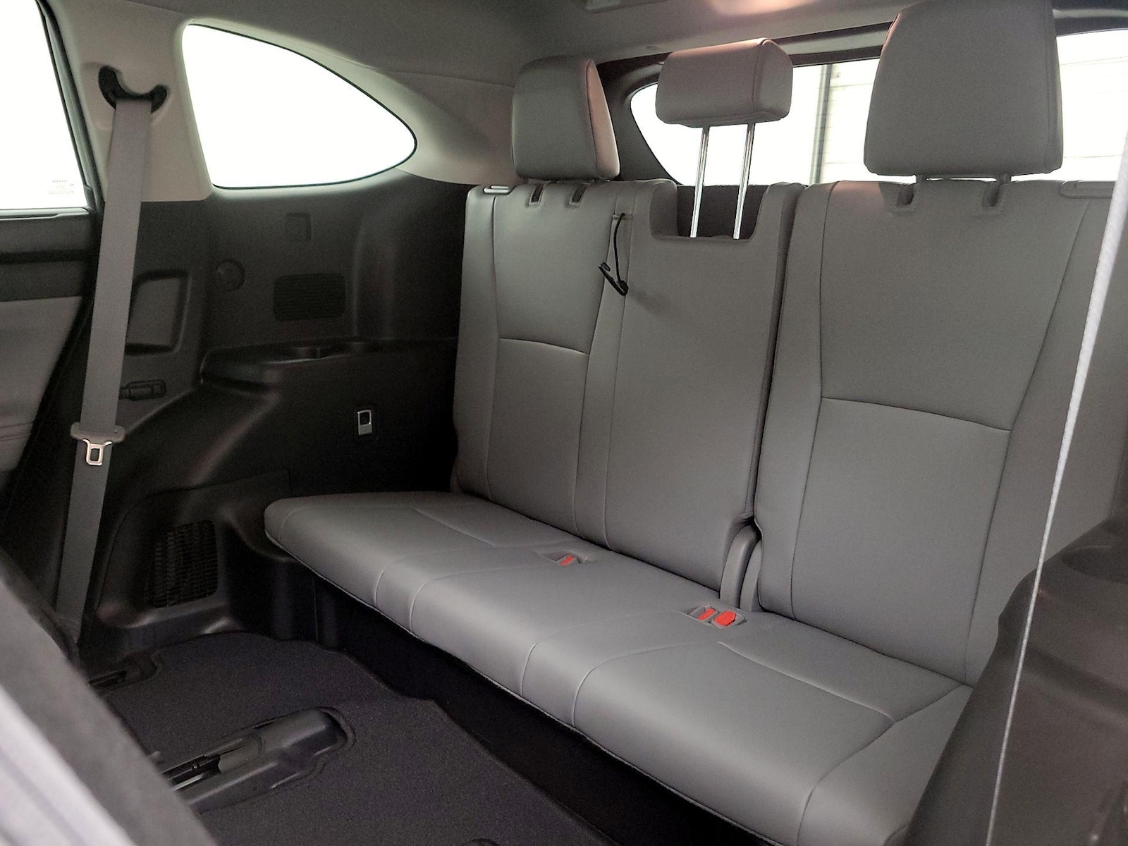2021 Toyota Highlander XLE - Photo 22