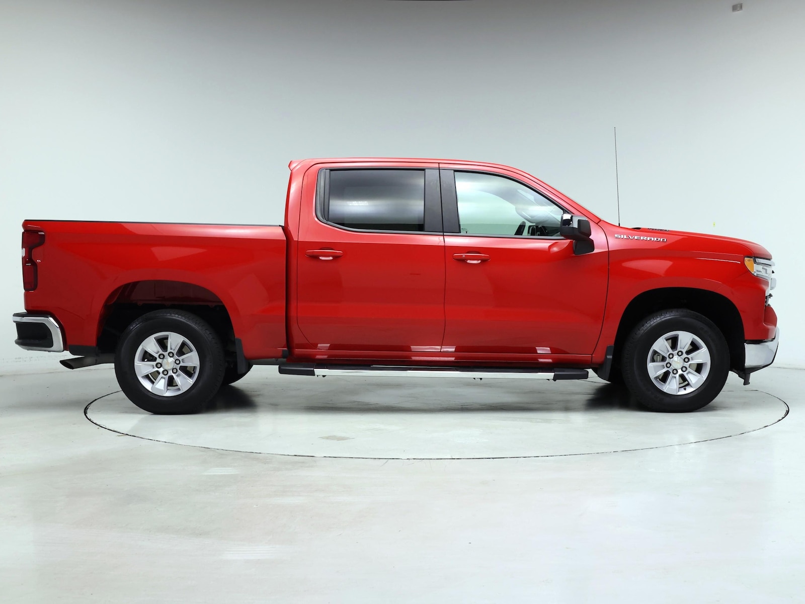 2025 Chevrolet Silverado 1500 LT - Photo 8