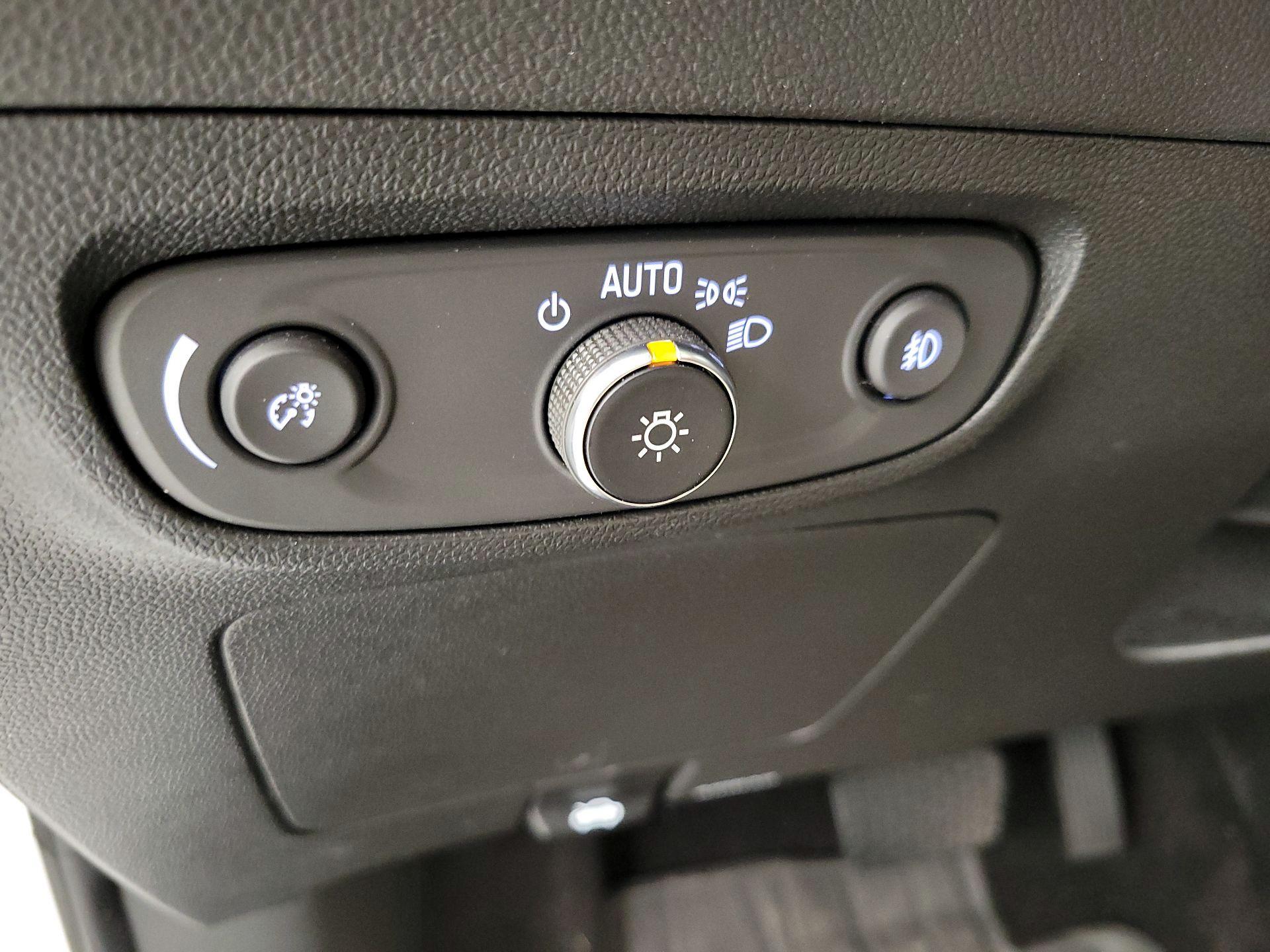 Thumbnail: 2023 Buick Encore GX - 13
