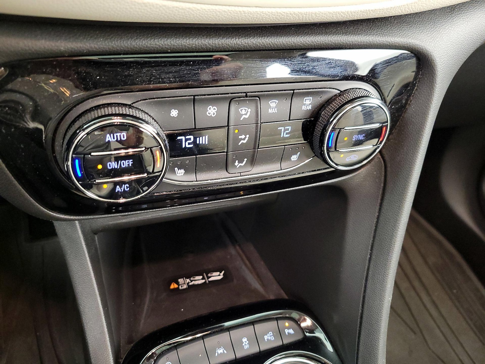 2023 Buick Encore GX Essence - Photo 18