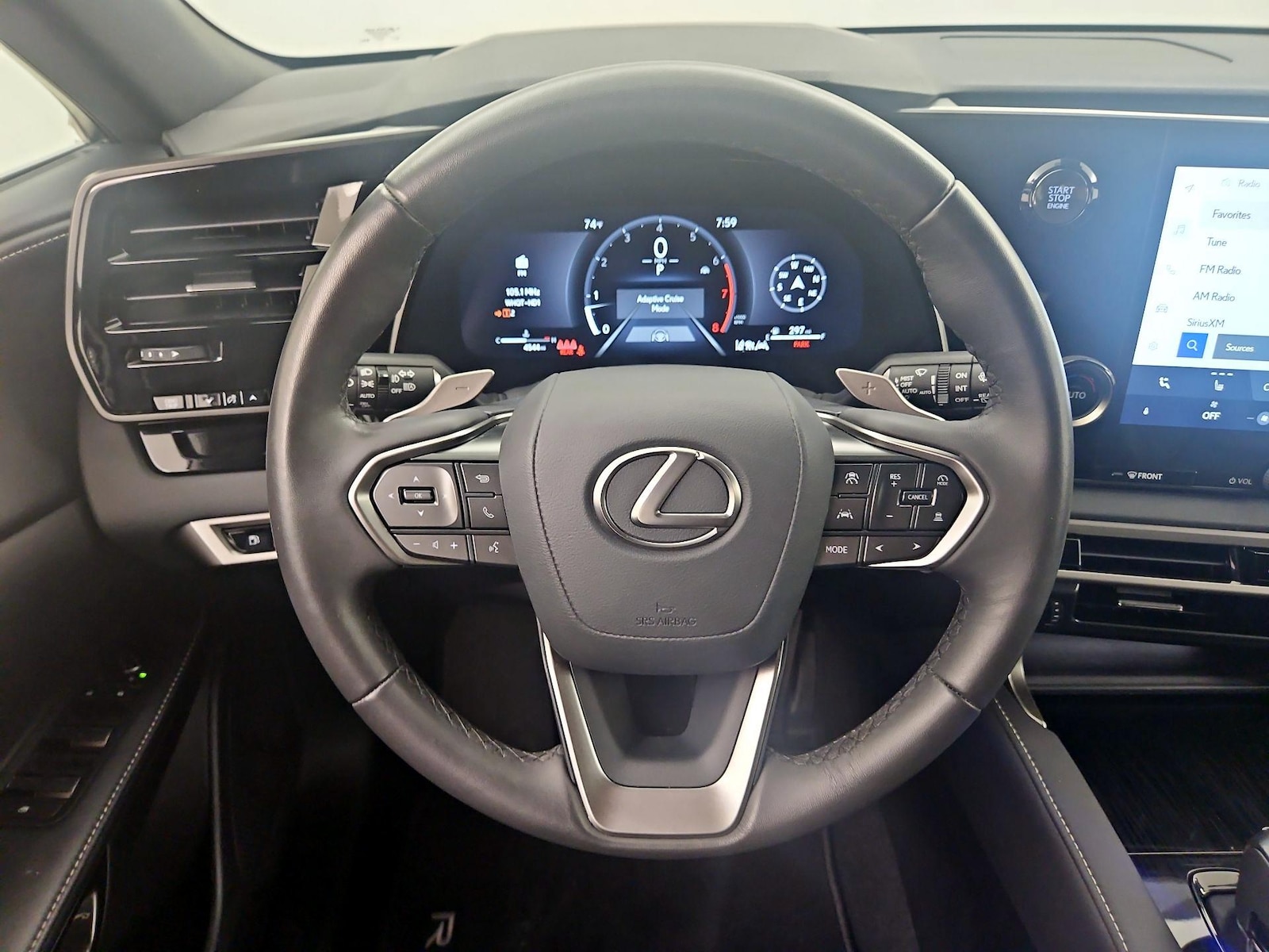 2025 Lexus RX 350 - Photo 11
