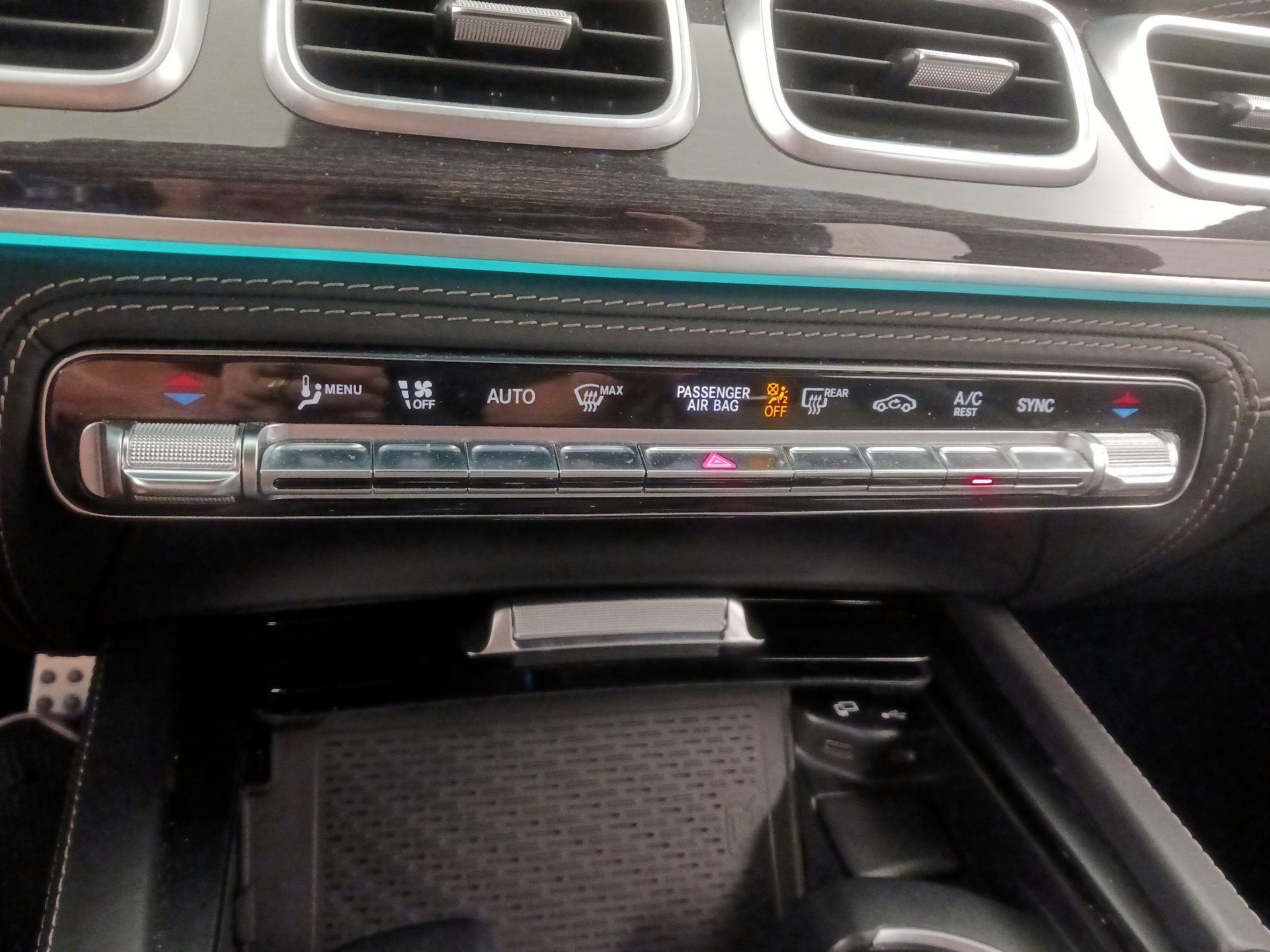 Thumbnail: 2021 Mercedes-Benz GL-Class - 17
