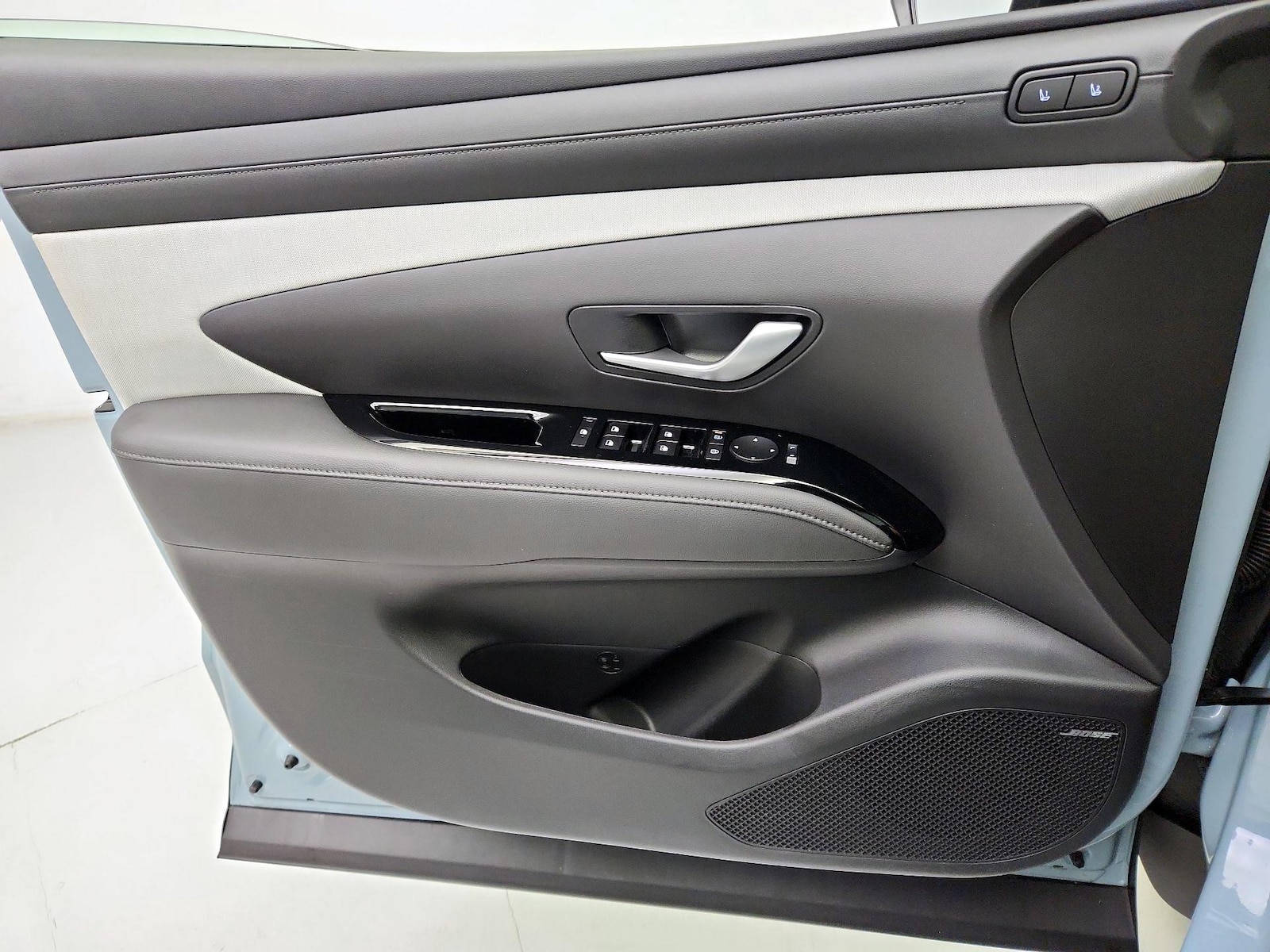 2026 Hyundai Santa Cruz Limited - Photo 13