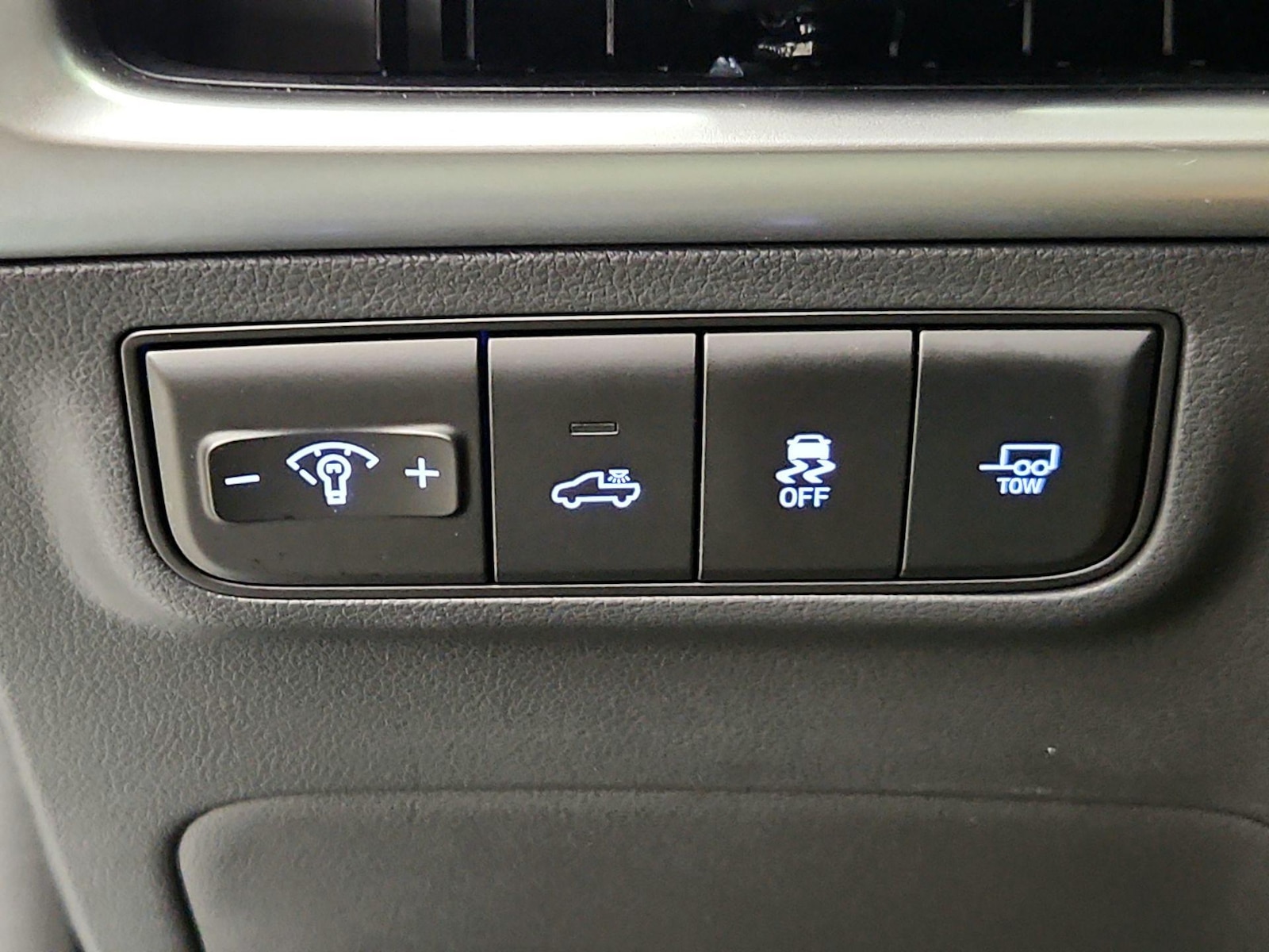 2026 Hyundai Santa Cruz Limited - Photo 14