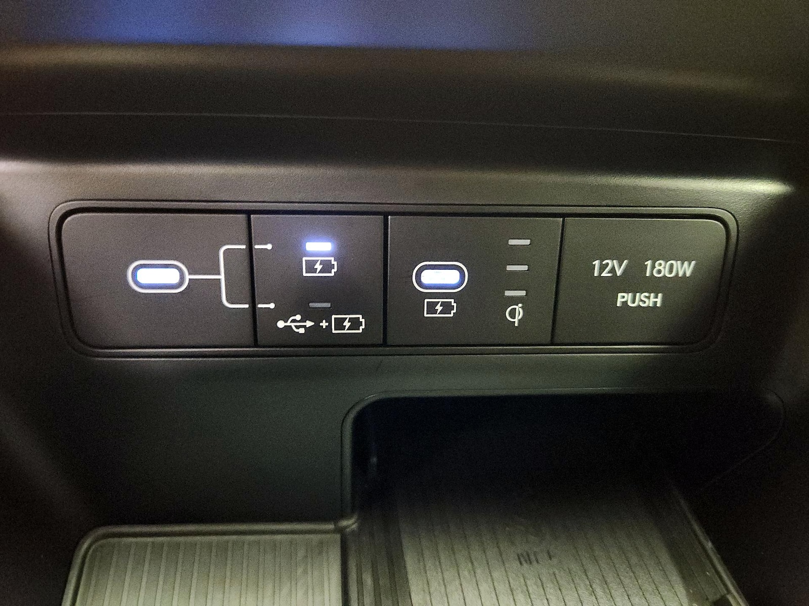 2026 Hyundai Santa Cruz Limited - Photo 20