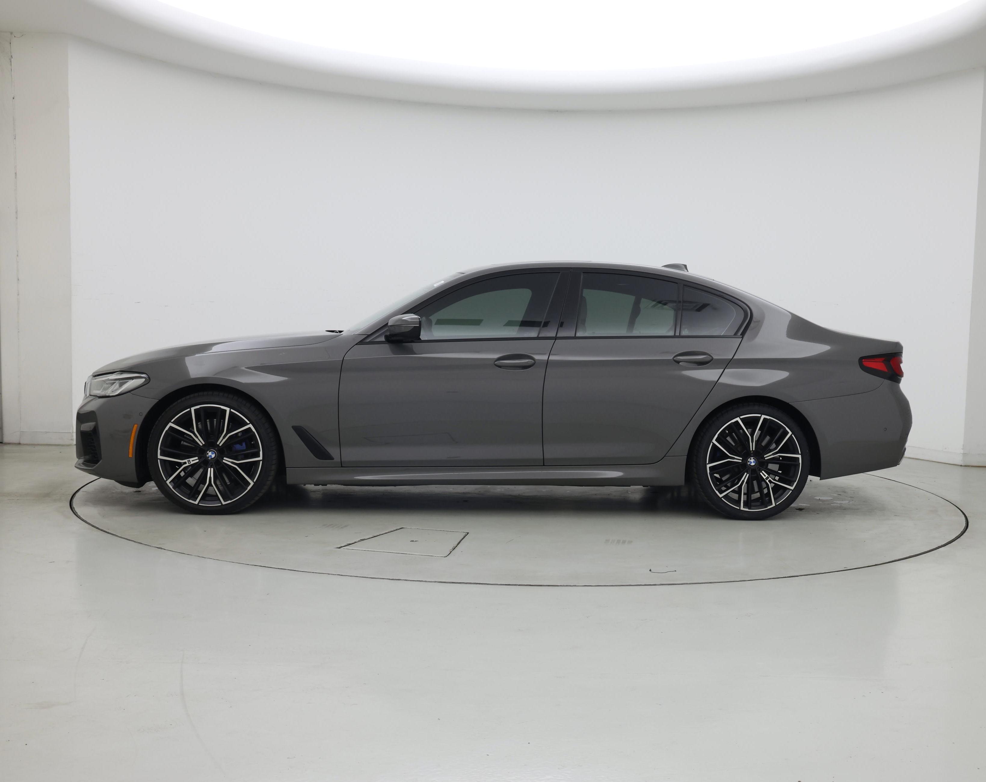 Thumbnail: 2022 BMW 5 Series - 3