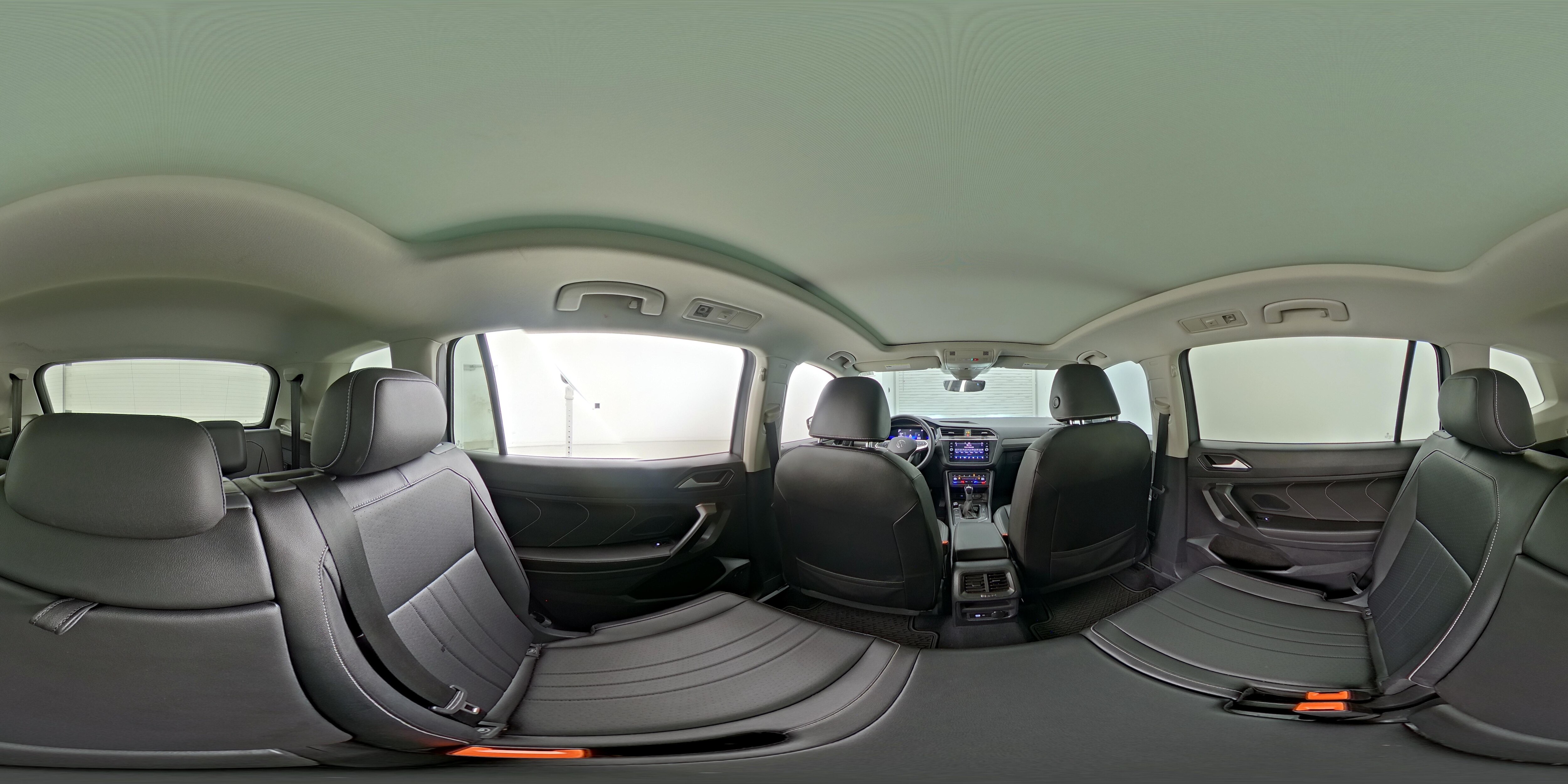 2022 Volkswagen Tiguan SE - Photo 28