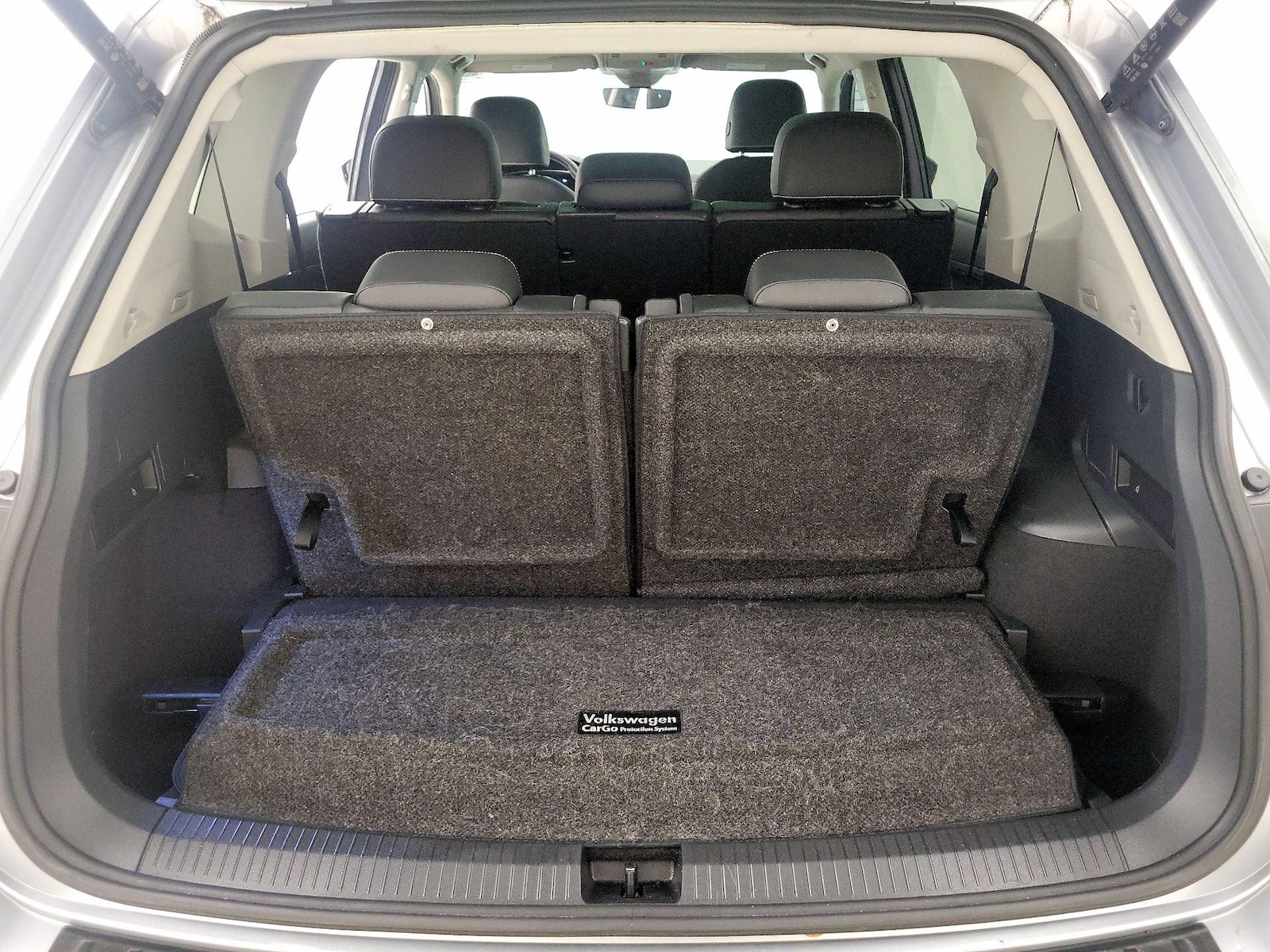 2022 Volkswagen Tiguan SE - Photo 23