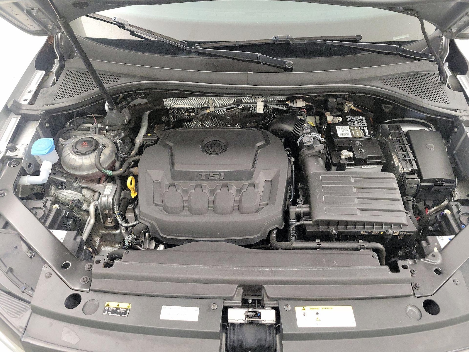 2022 Volkswagen Tiguan SE - Photo 25