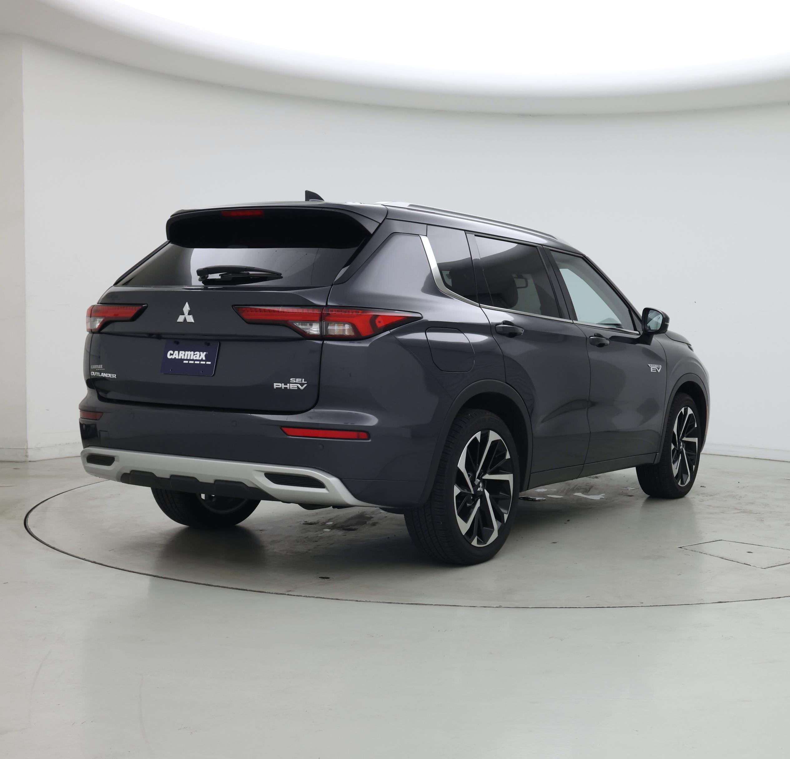 Thumbnail: 2025 Mitsubishi Outlander - 8