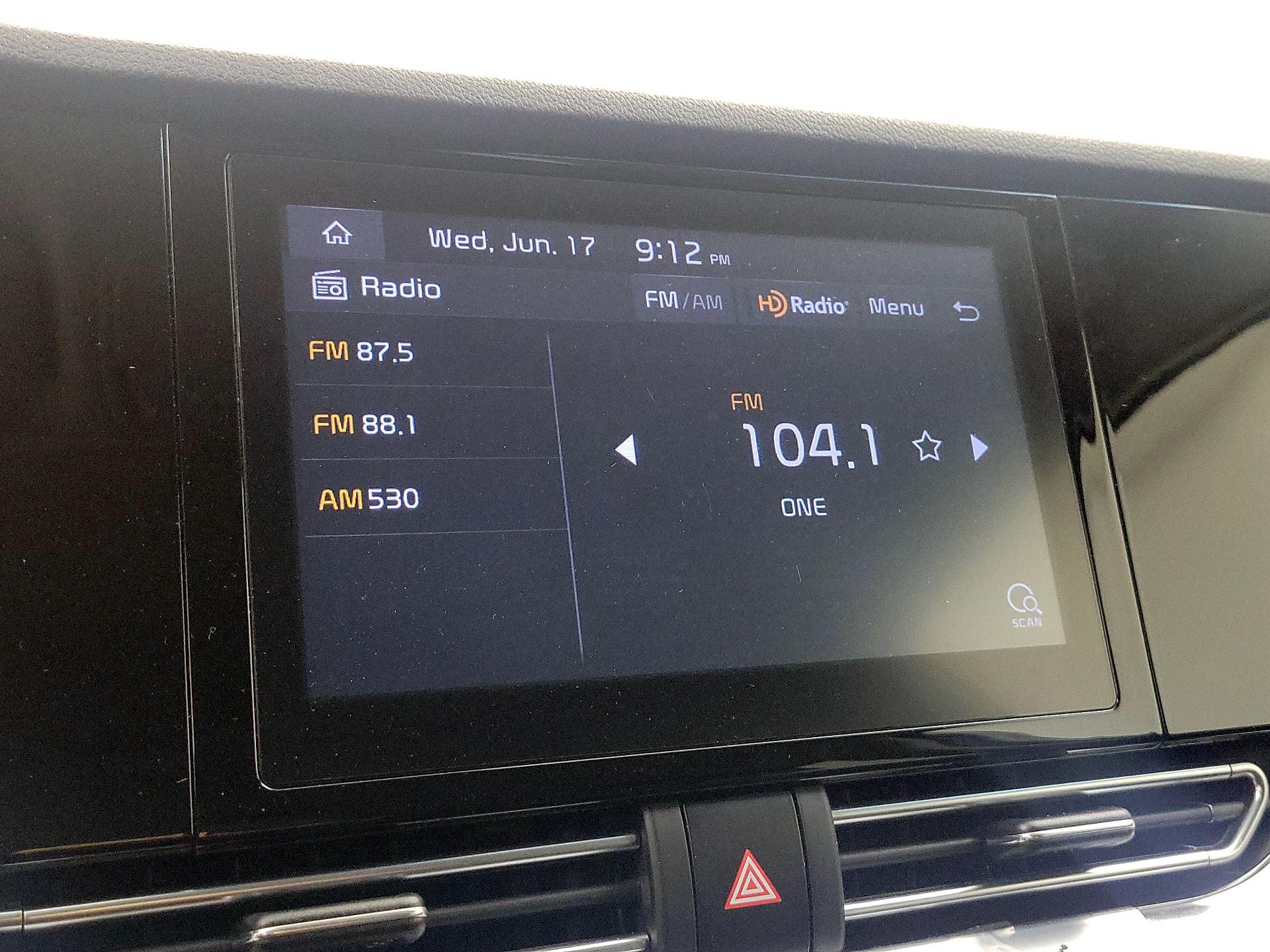 Thumbnail: 2022 Kia Niro - 15