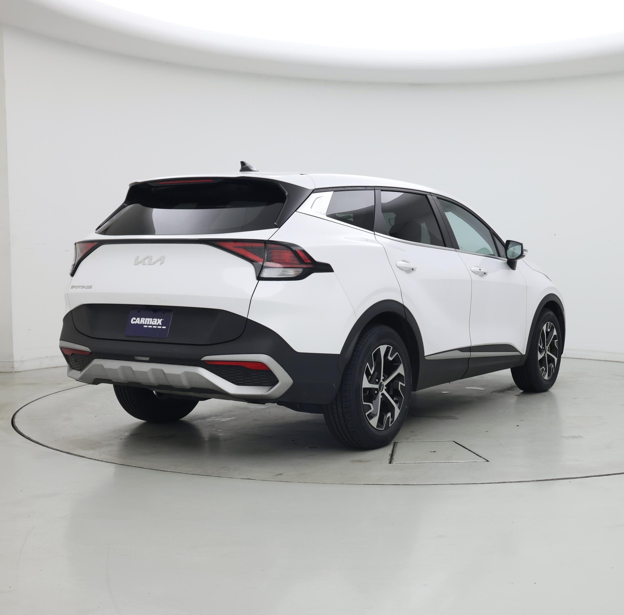 Thumbnail: 2023 Kia Sportage - 8