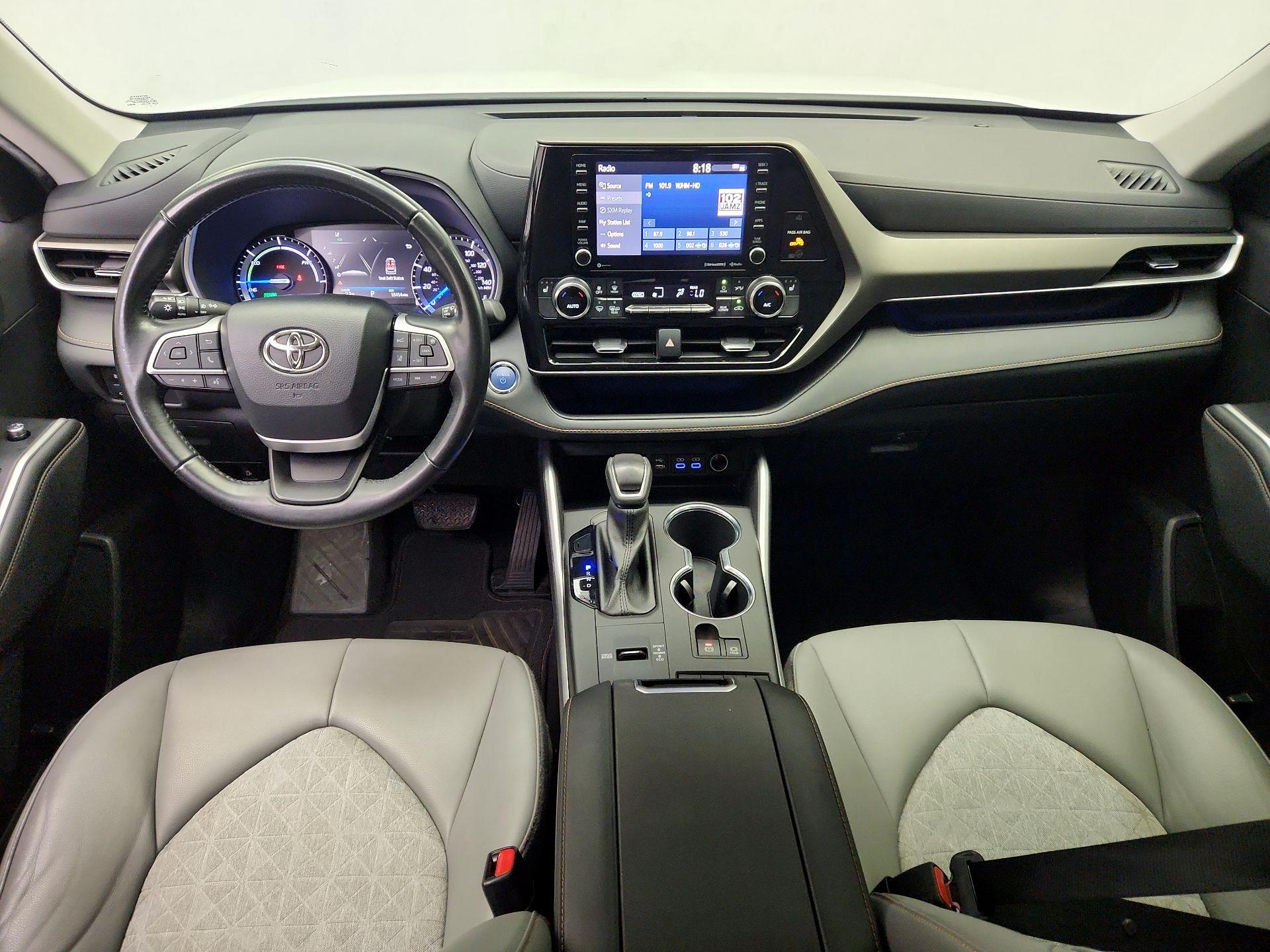 Thumbnail: 2022 Toyota Highlander - 9