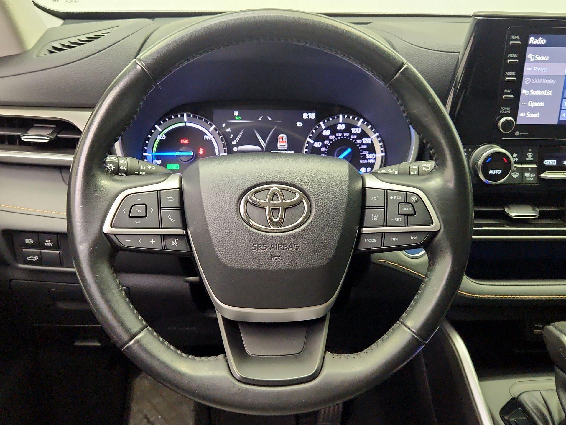 Thumbnail: 2022 Toyota Highlander - 10