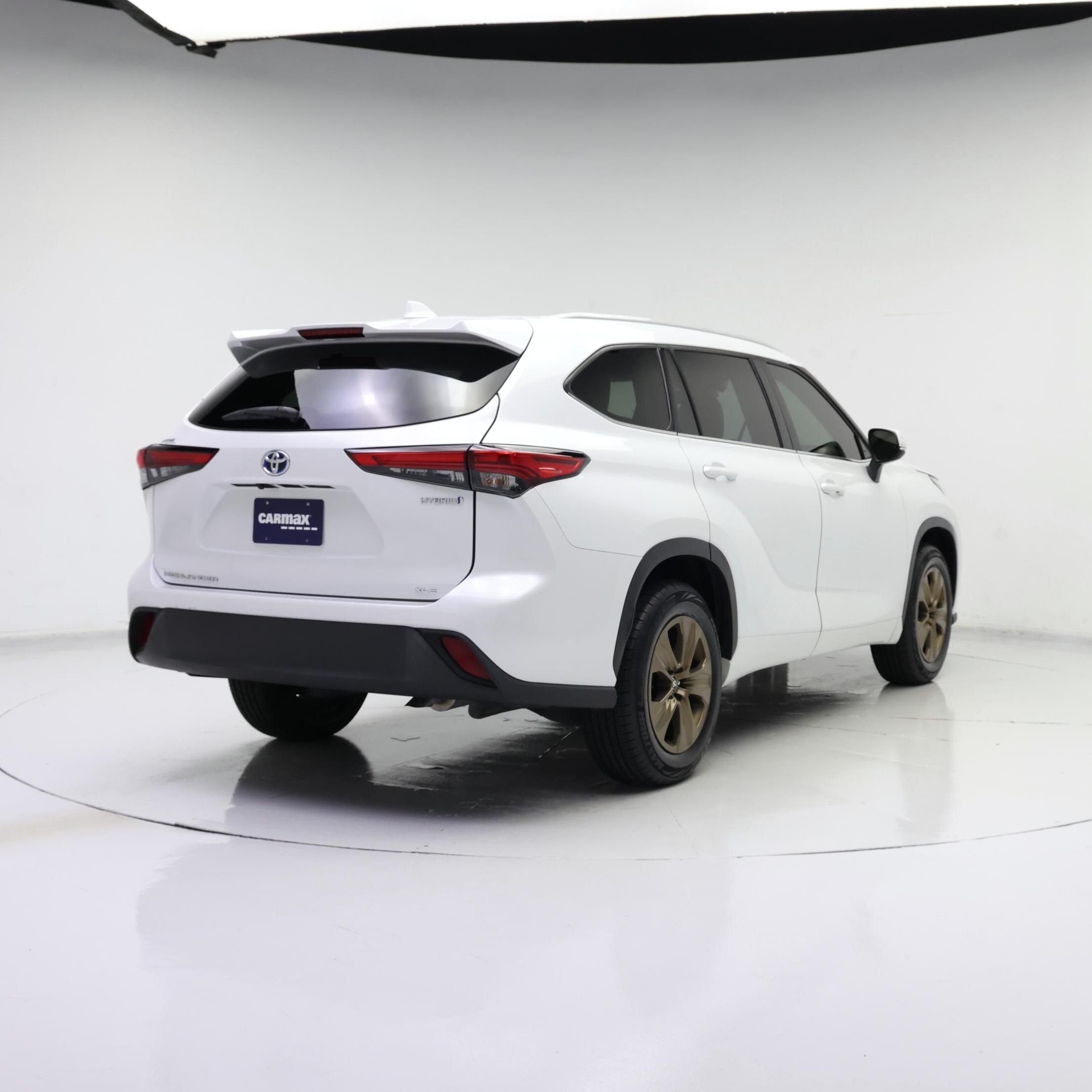 Thumbnail: 2022 Toyota Highlander - 8