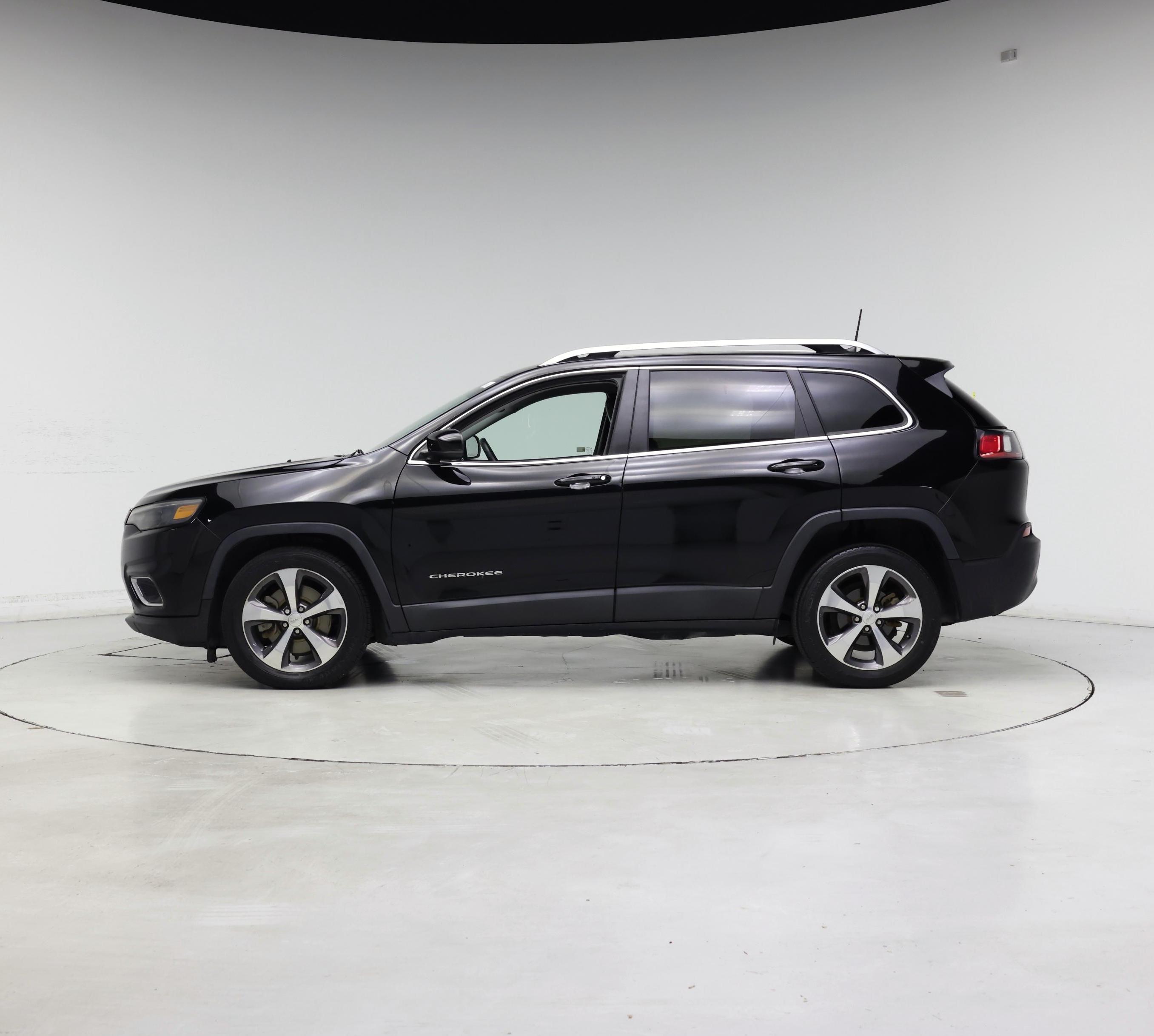 Thumbnail: 2020 Jeep Cherokee - 3