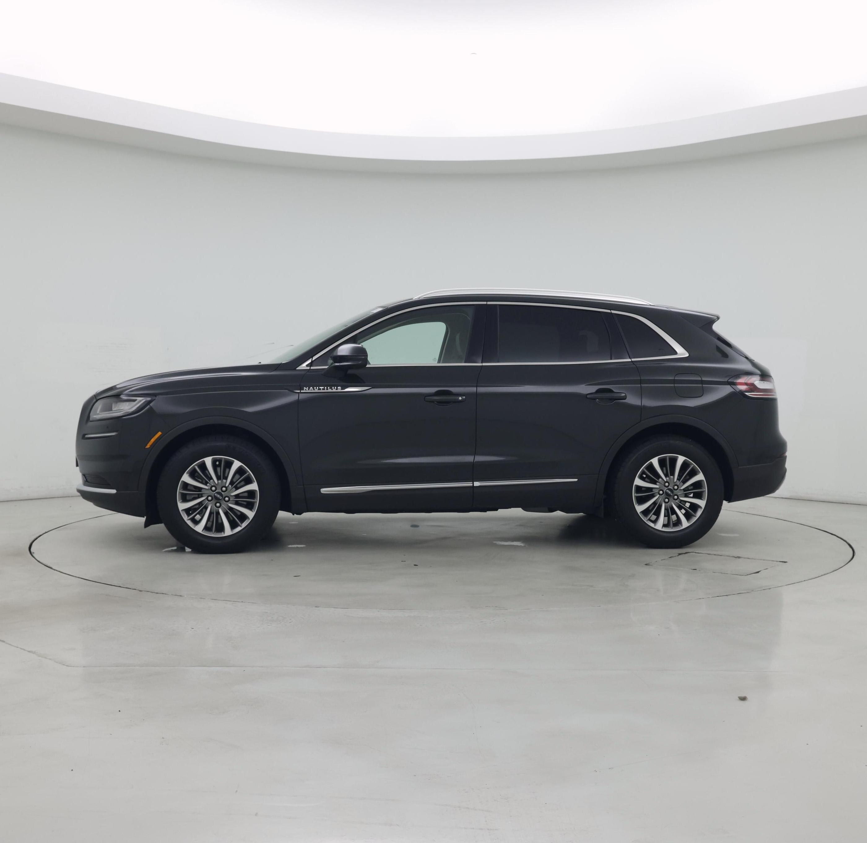 Thumbnail: 2022 Lincoln Nautilus - 3