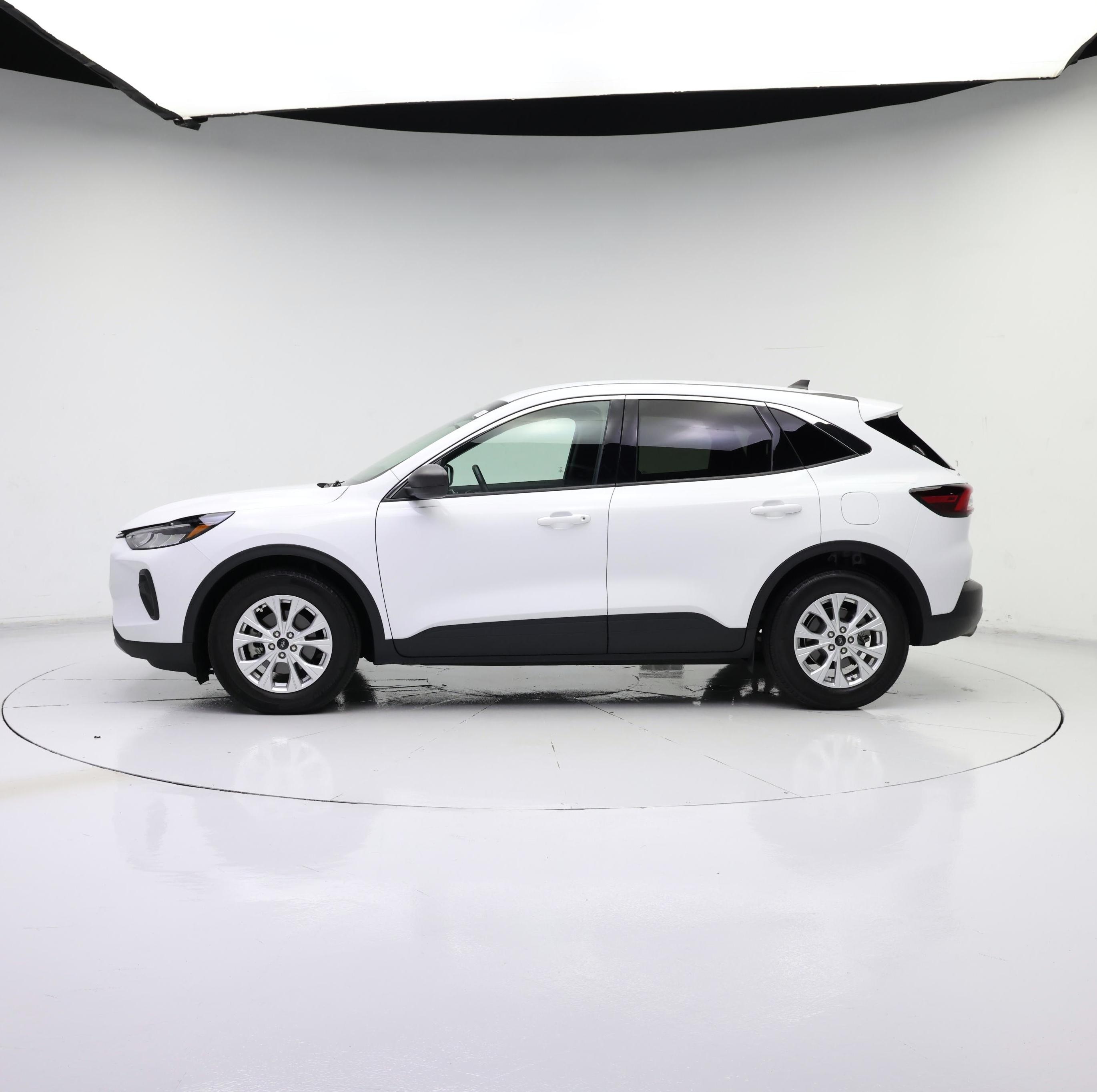Thumbnail: 2024 Ford Escape - 3