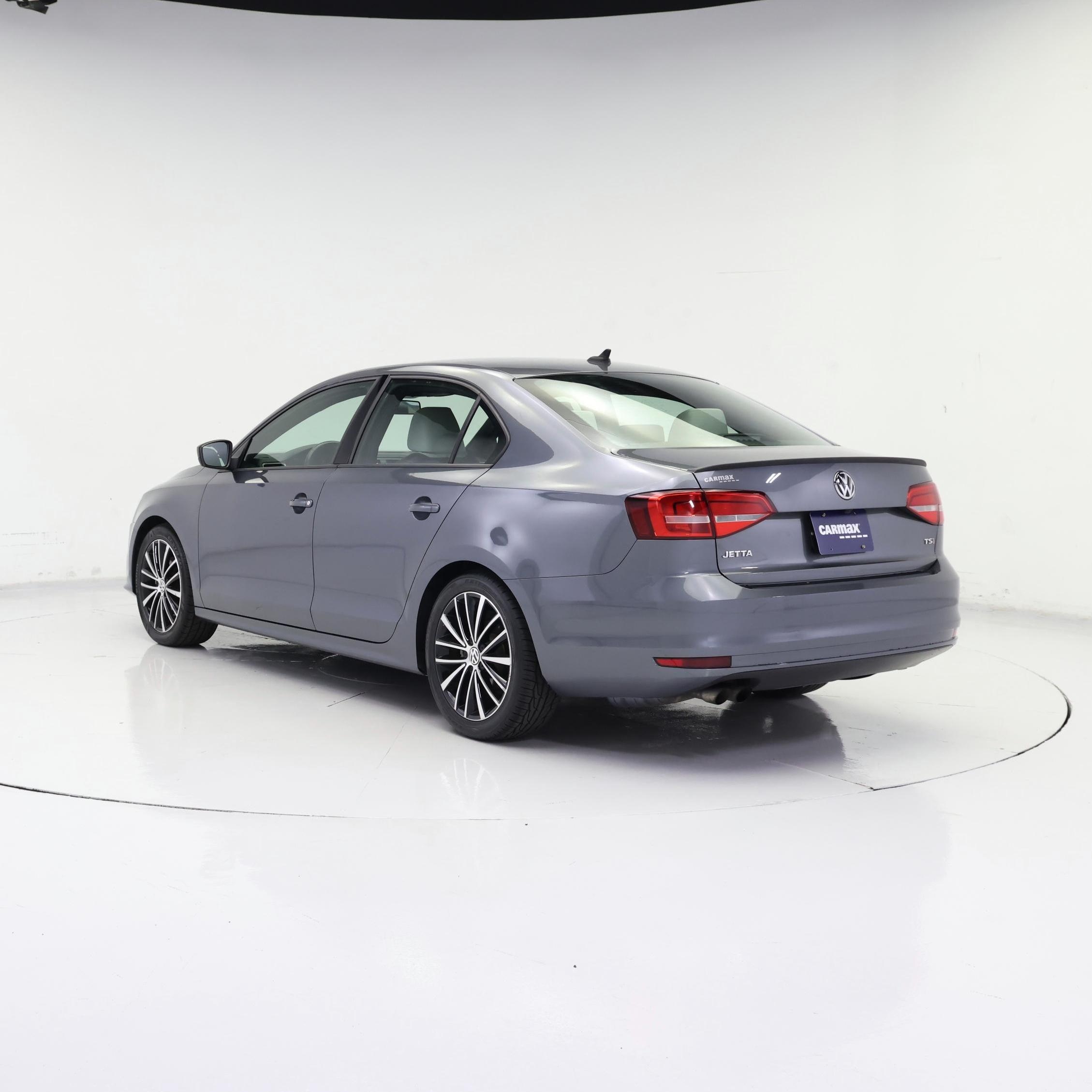 Thumbnail: 2015 Volkswagen Jetta - 2