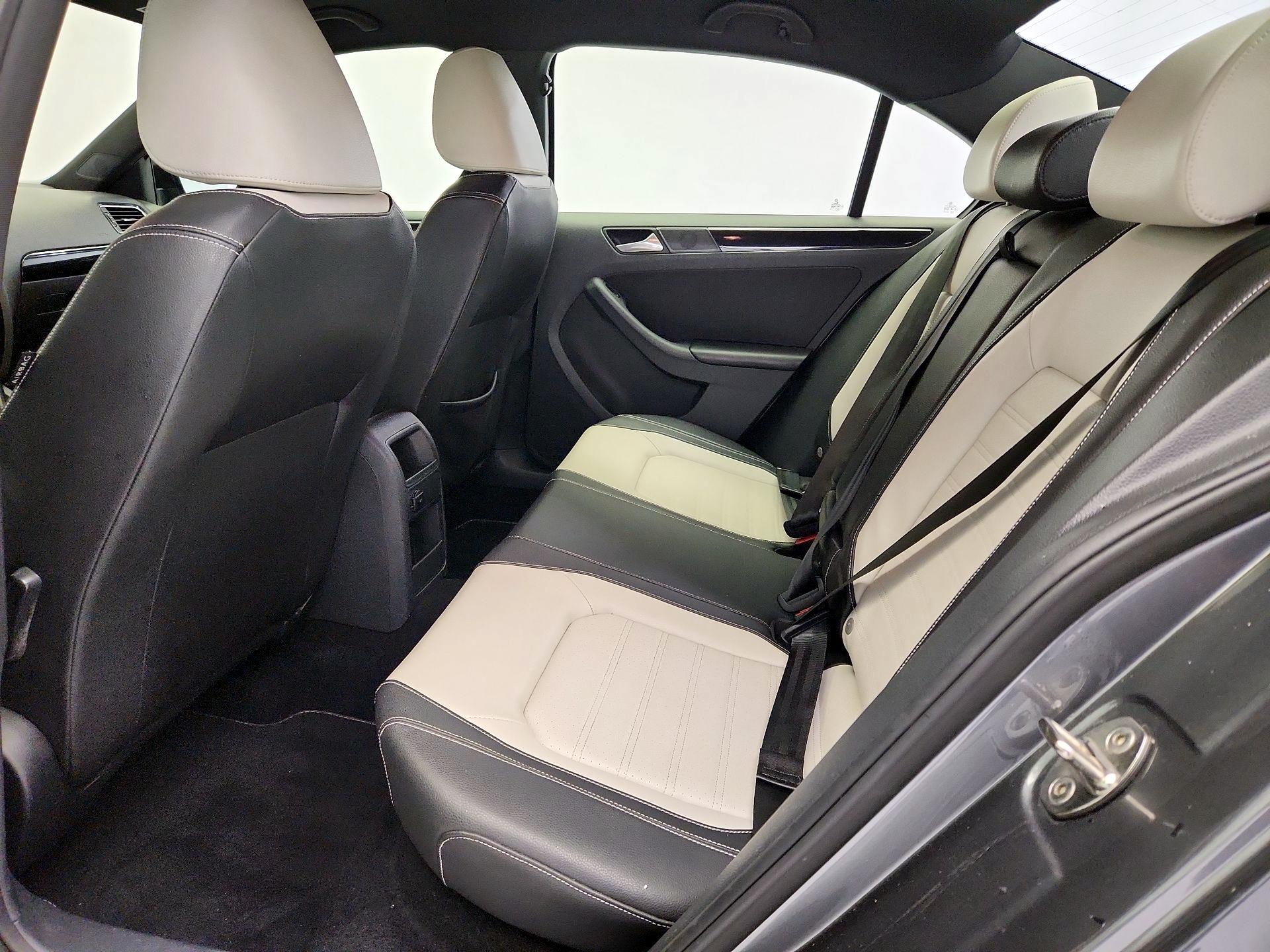Thumbnail: 2015 Volkswagen Jetta - 20