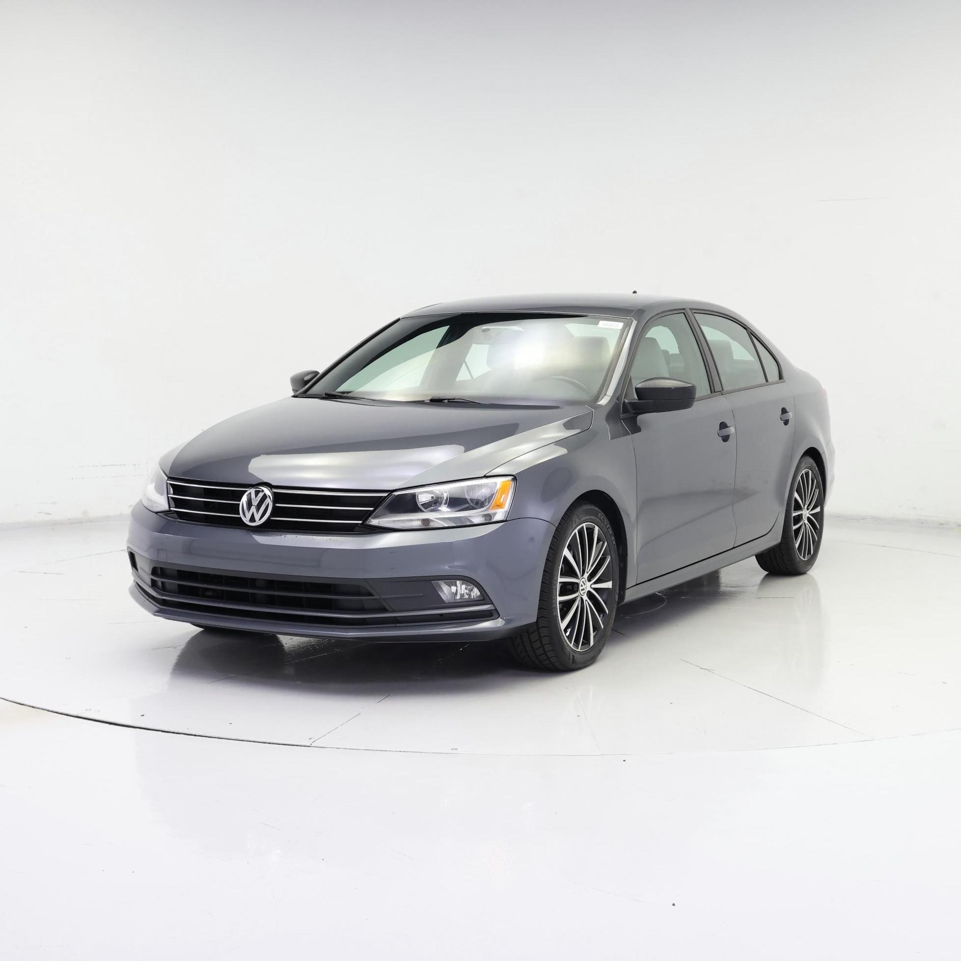 Thumbnail: 2015 Volkswagen Jetta - 4
