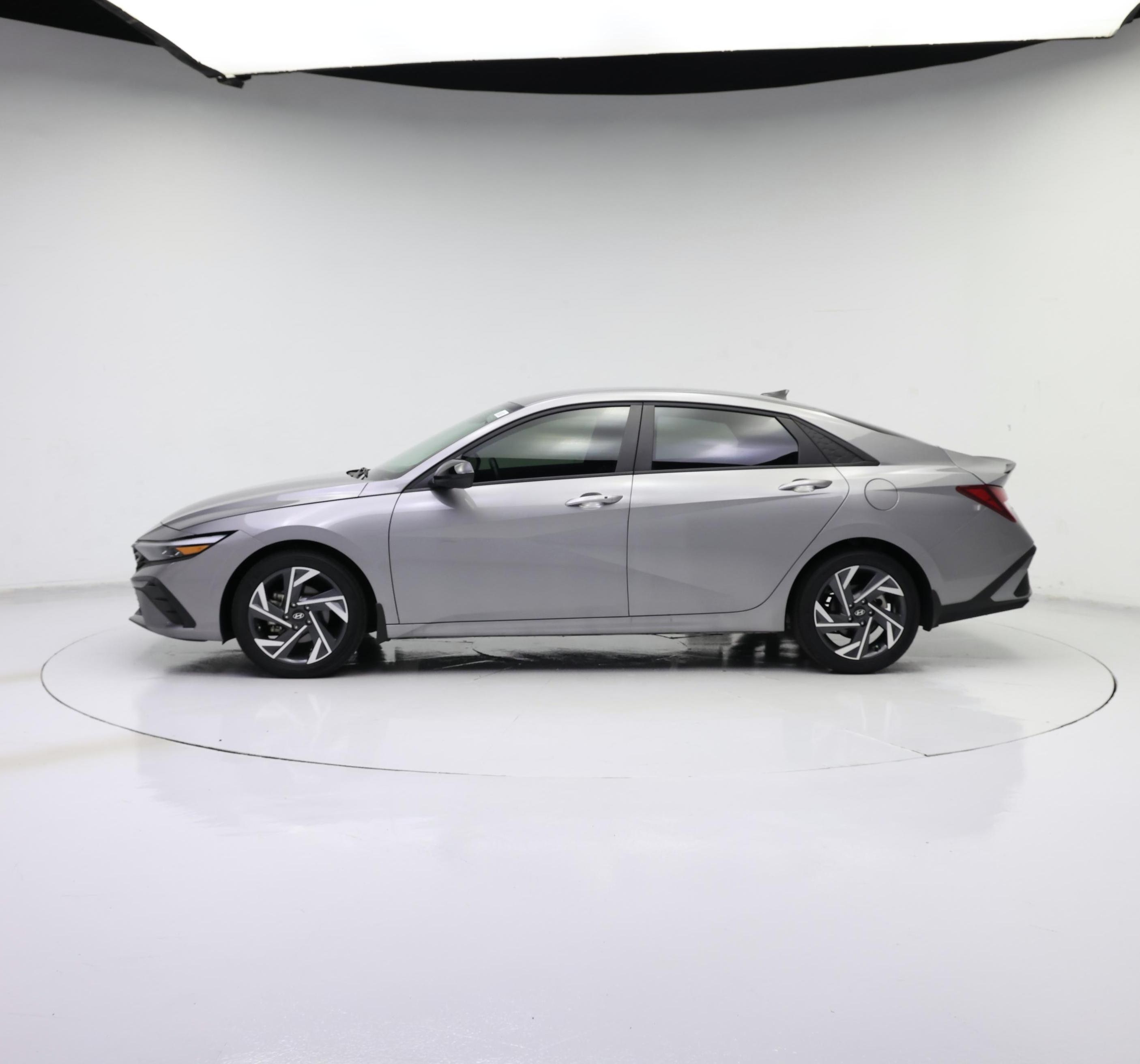 Thumbnail: 2025 Hyundai Elantra - 3