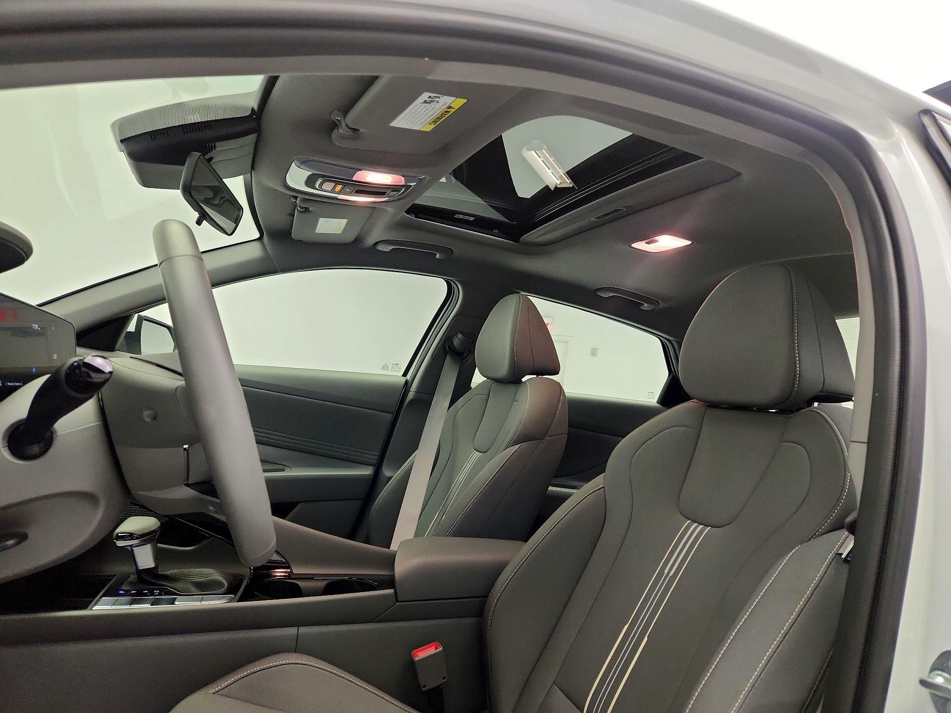 Thumbnail: 2025 Hyundai Elantra - 20