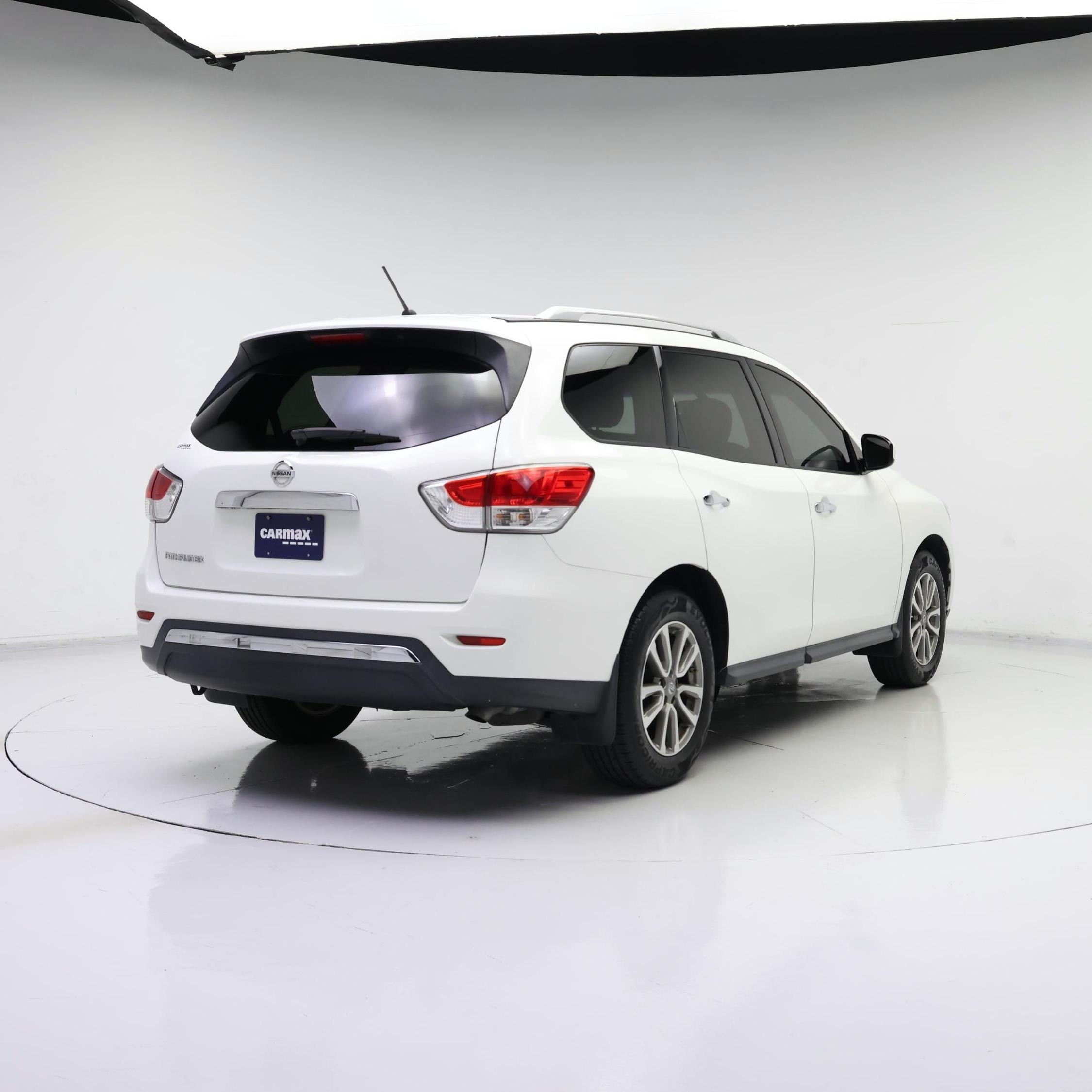 Thumbnail: 2015 Nissan Pathfinder - 8