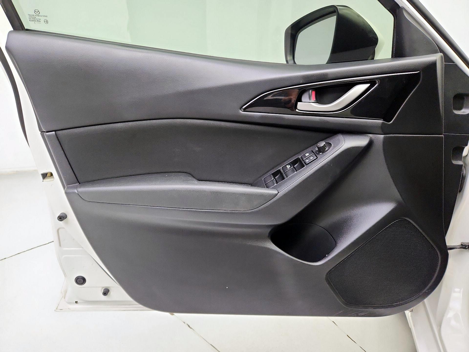 Thumbnail: 2015 Mazda Mazda3 - 12
