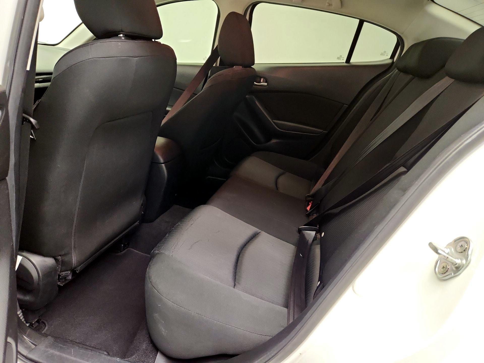 Thumbnail: 2015 Mazda Mazda3 - 18