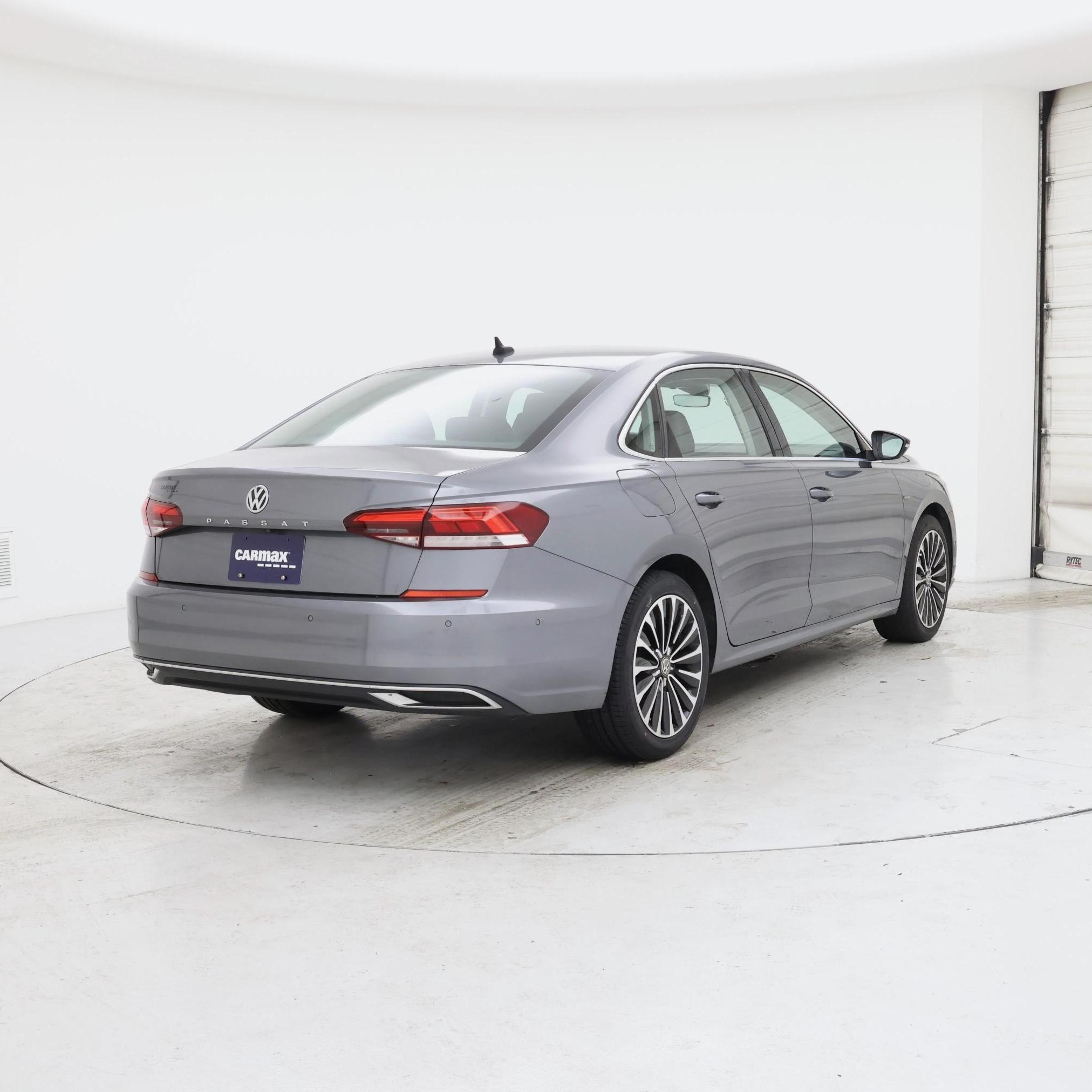 Thumbnail: 2022 Volkswagen Passat - 8