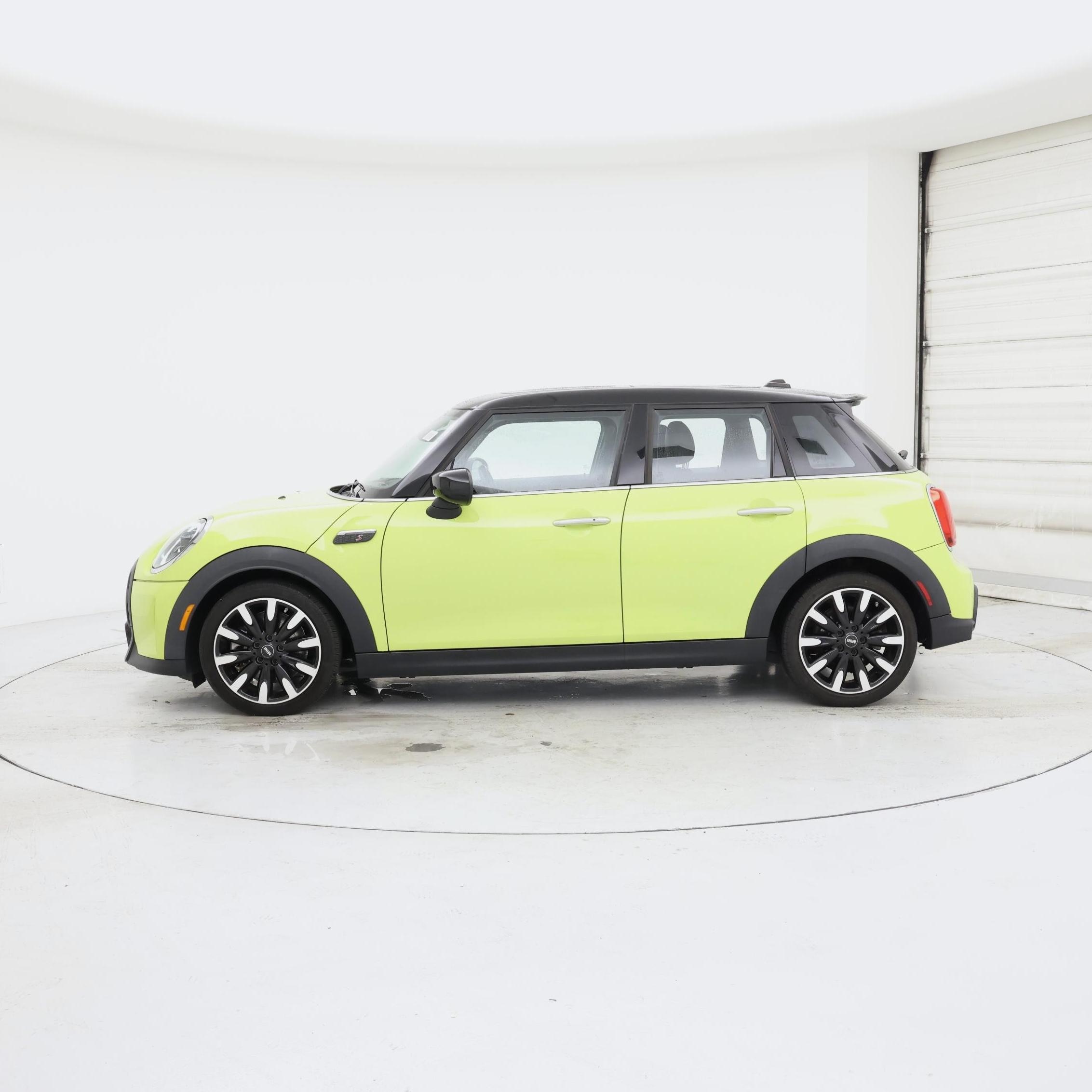 Thumbnail: 2024 MINI Cooper Hardtop - 3