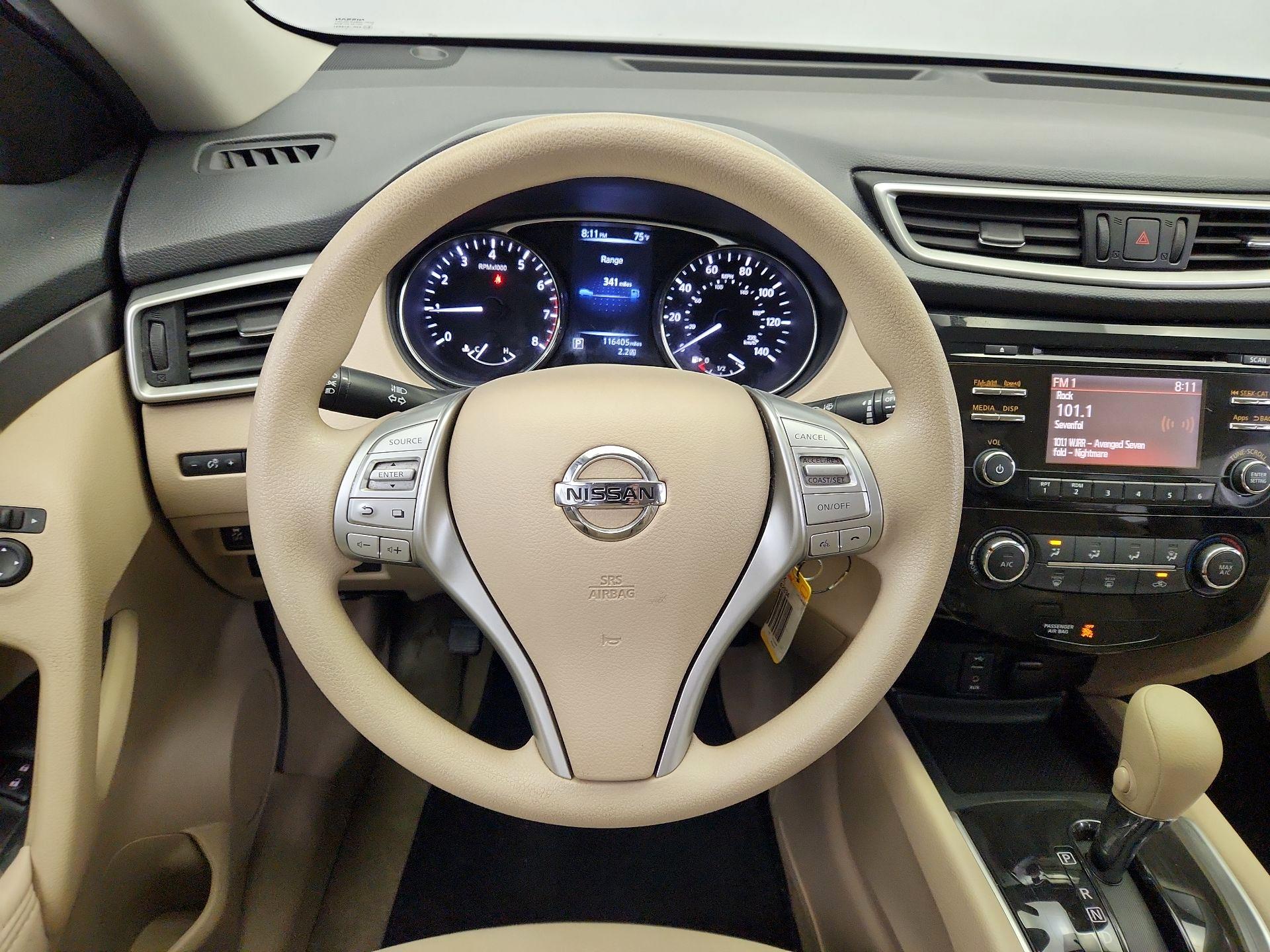 Thumbnail: 2015 Nissan Rogue - 10