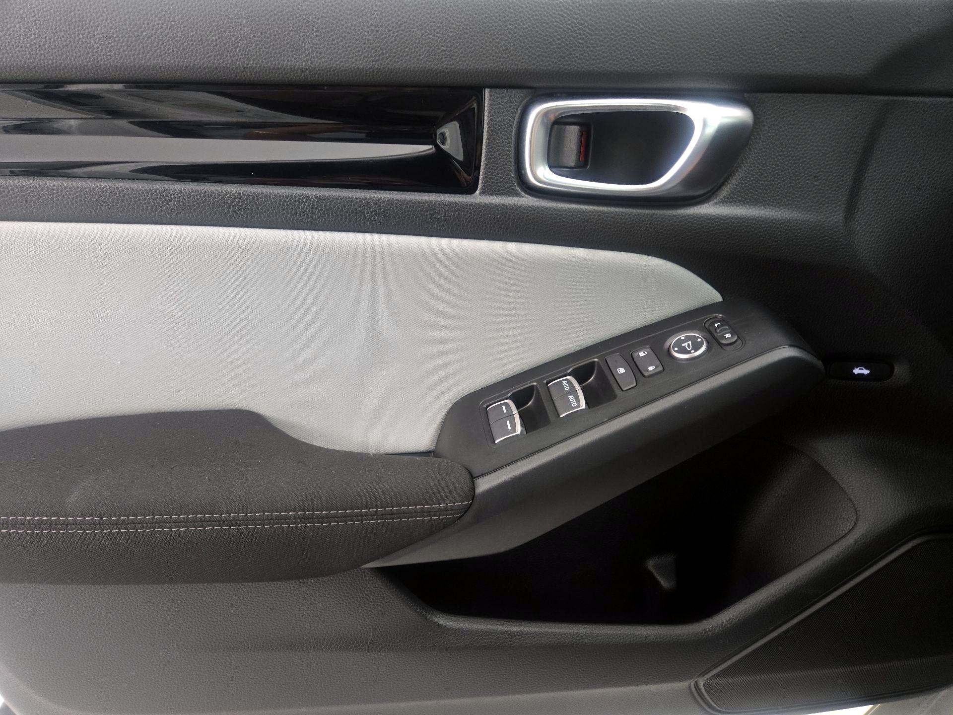 Thumbnail: 2026 Honda Civic - 12