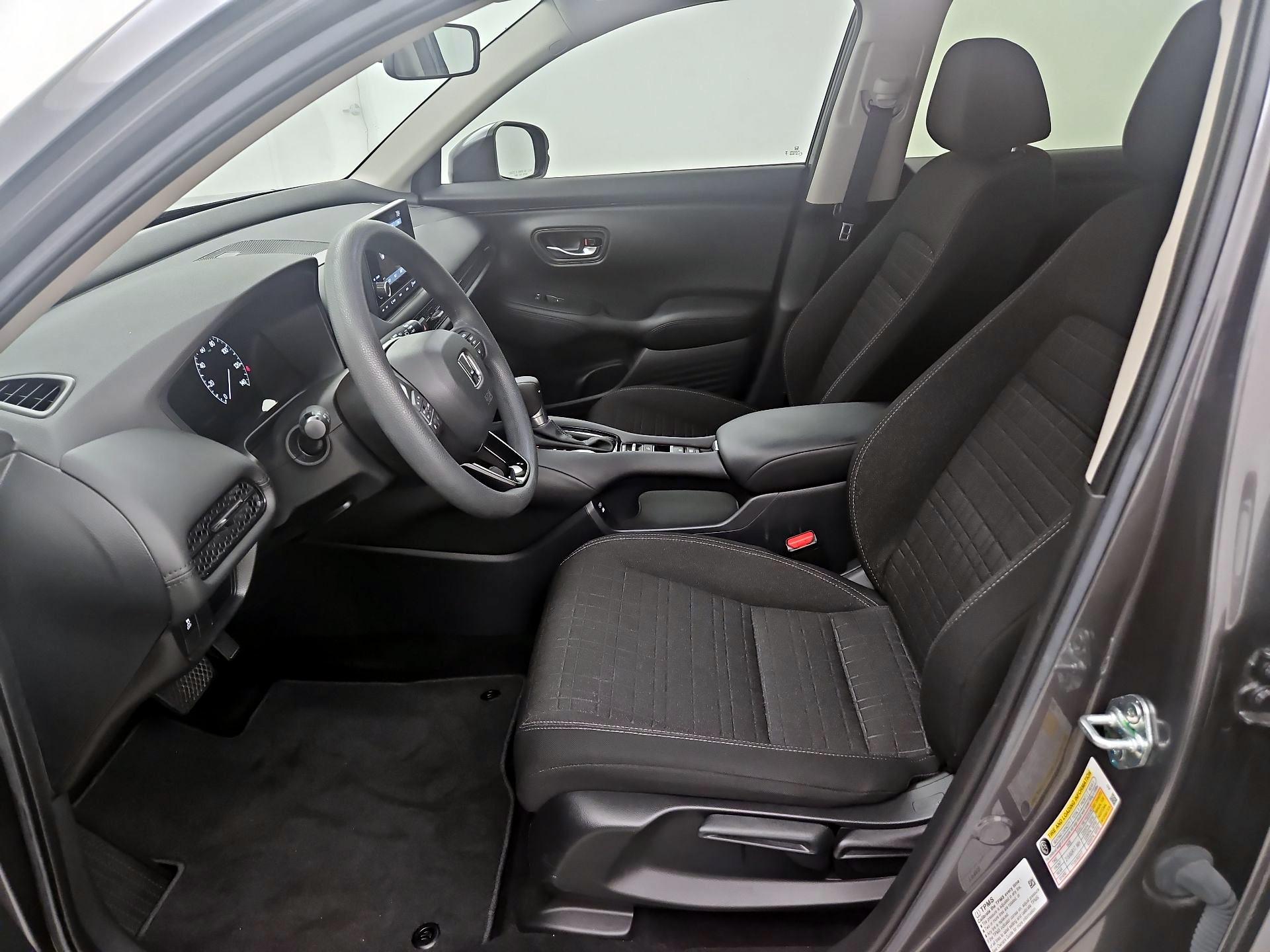 Thumbnail: 2025 Honda HR-V - 11