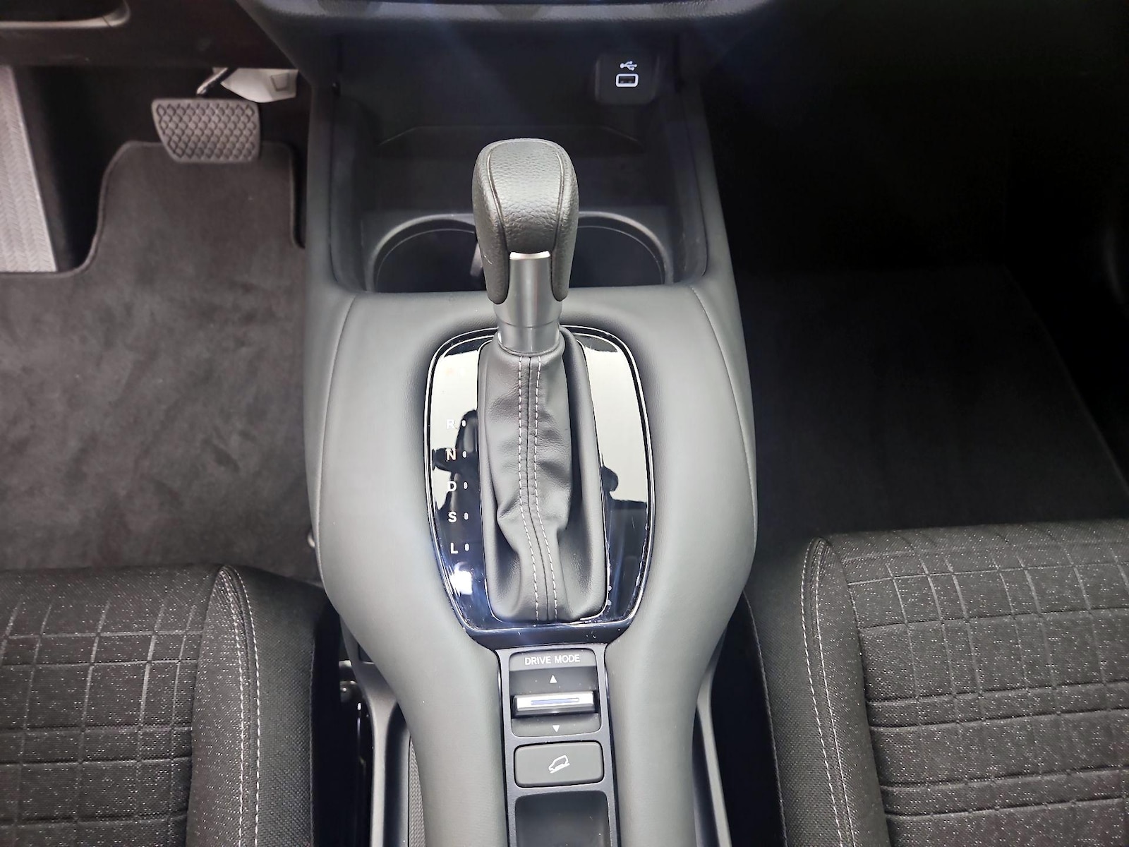 2025 Honda HR-V LX - Photo 18