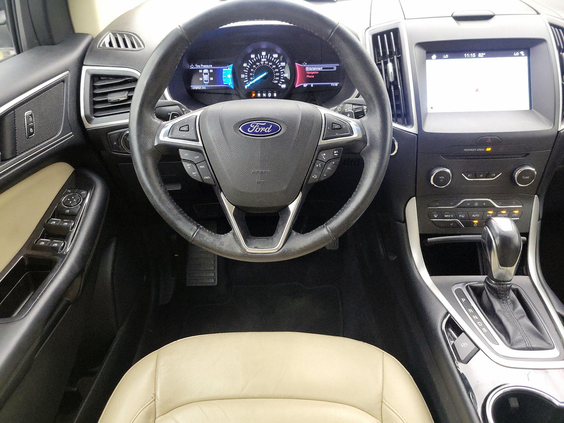 Thumbnail: 2017 Ford Edge - 10