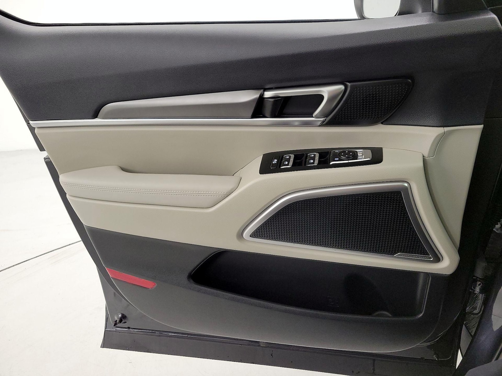 2025 Kia Telluride S - Photo 13